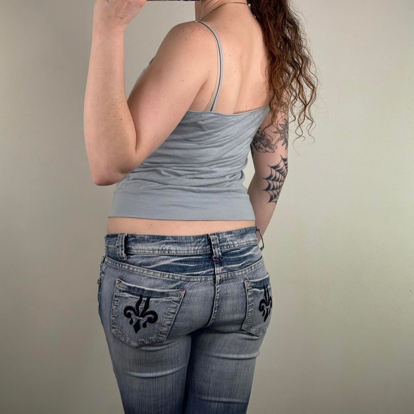 Y2K vintage Oasis 3D rose cami top strappy light blue buttons slight crop short