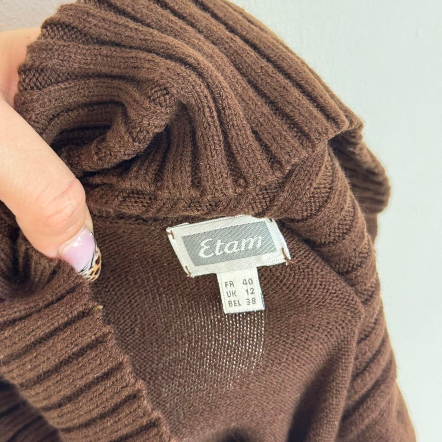 Y2K vintage fine knit roll neck jumper lightweight buttons ribbed brown