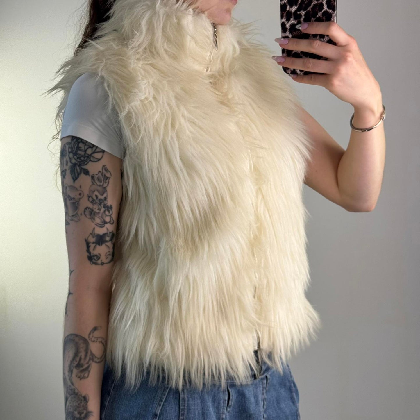 Y2K vintage Chilli Pepper zip up faux fur jacket sleeveless gilet cream shaggy