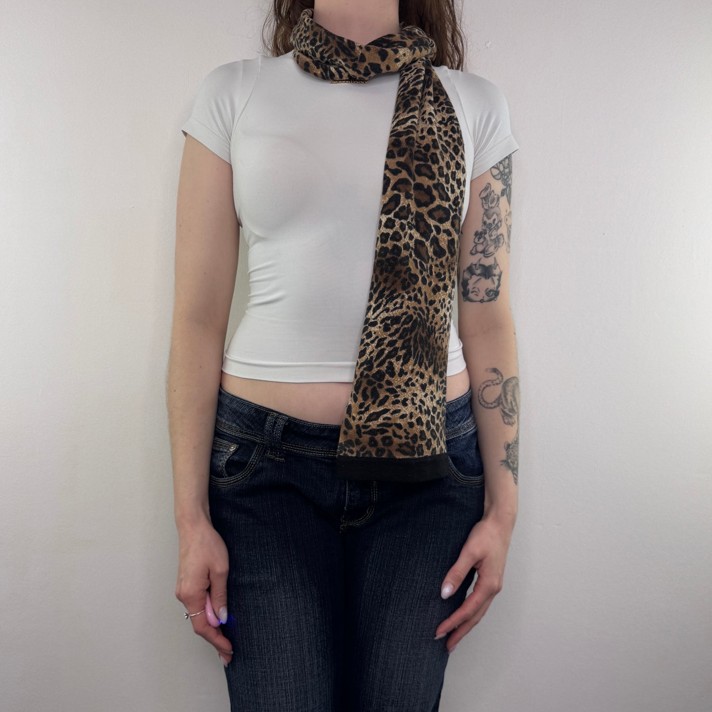 Y2K vintage leopard print scarf