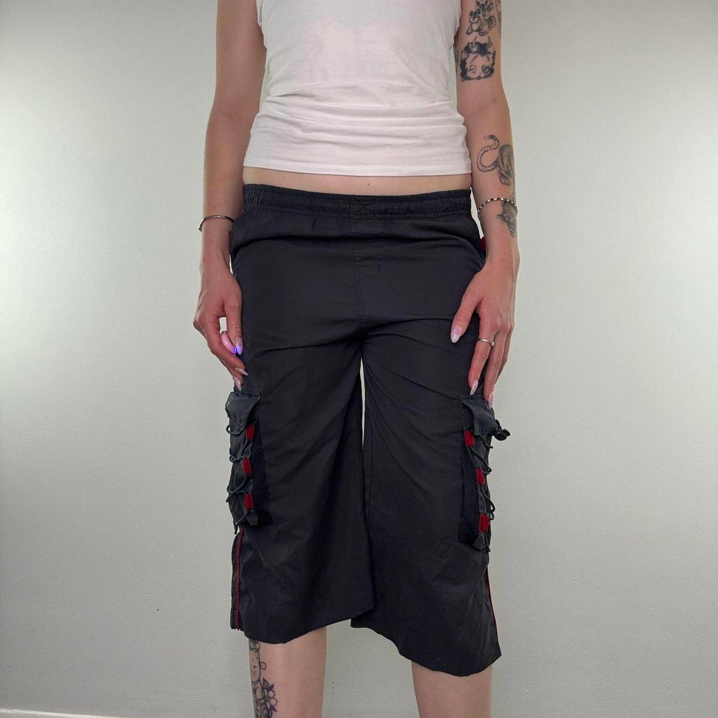 90s Y2K vintage cargo long baggy shorts low rise toggle navy red cropped pants