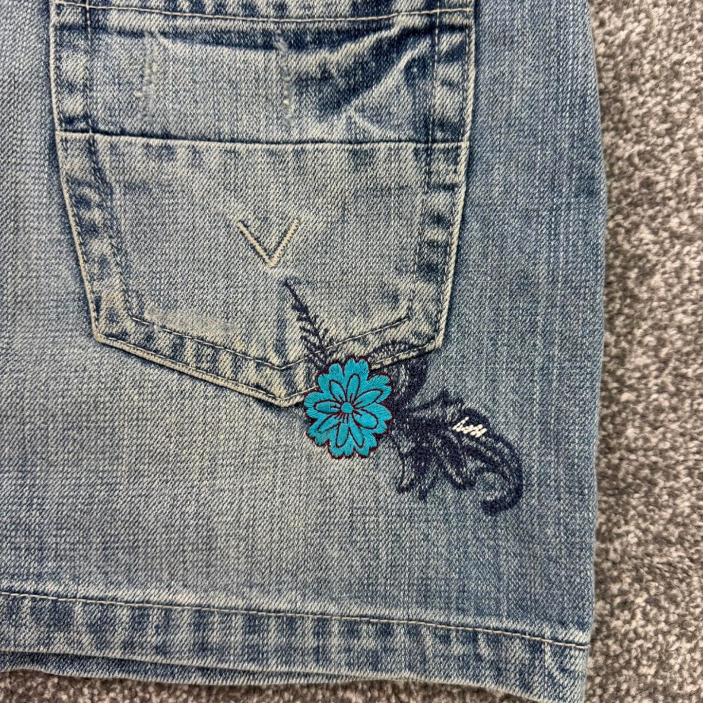 Y2K vintage mid rise faded denim mini skirt floral embroidery pink light blue