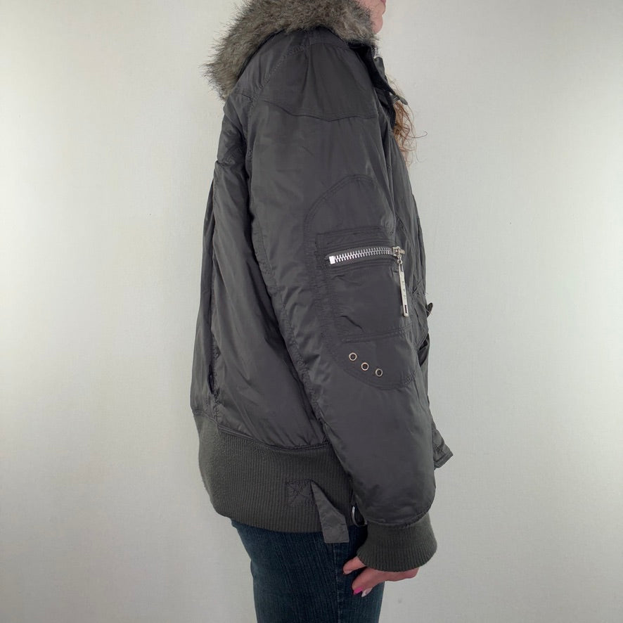 Y2K vintage short puffer jacket zip up faux fur