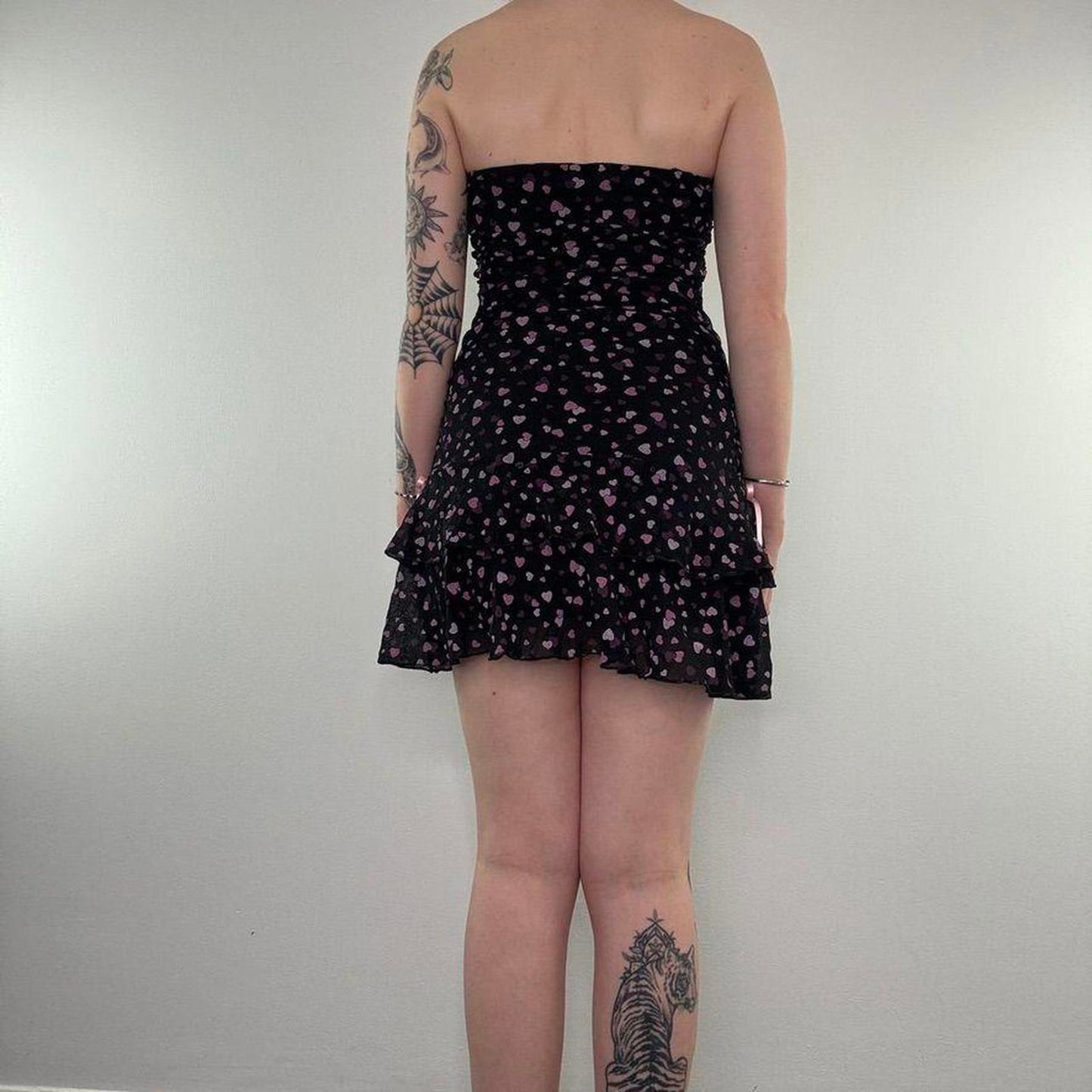 Y2K vintage strapless mini dress ruffle heart bow stretchy tiered black pink
