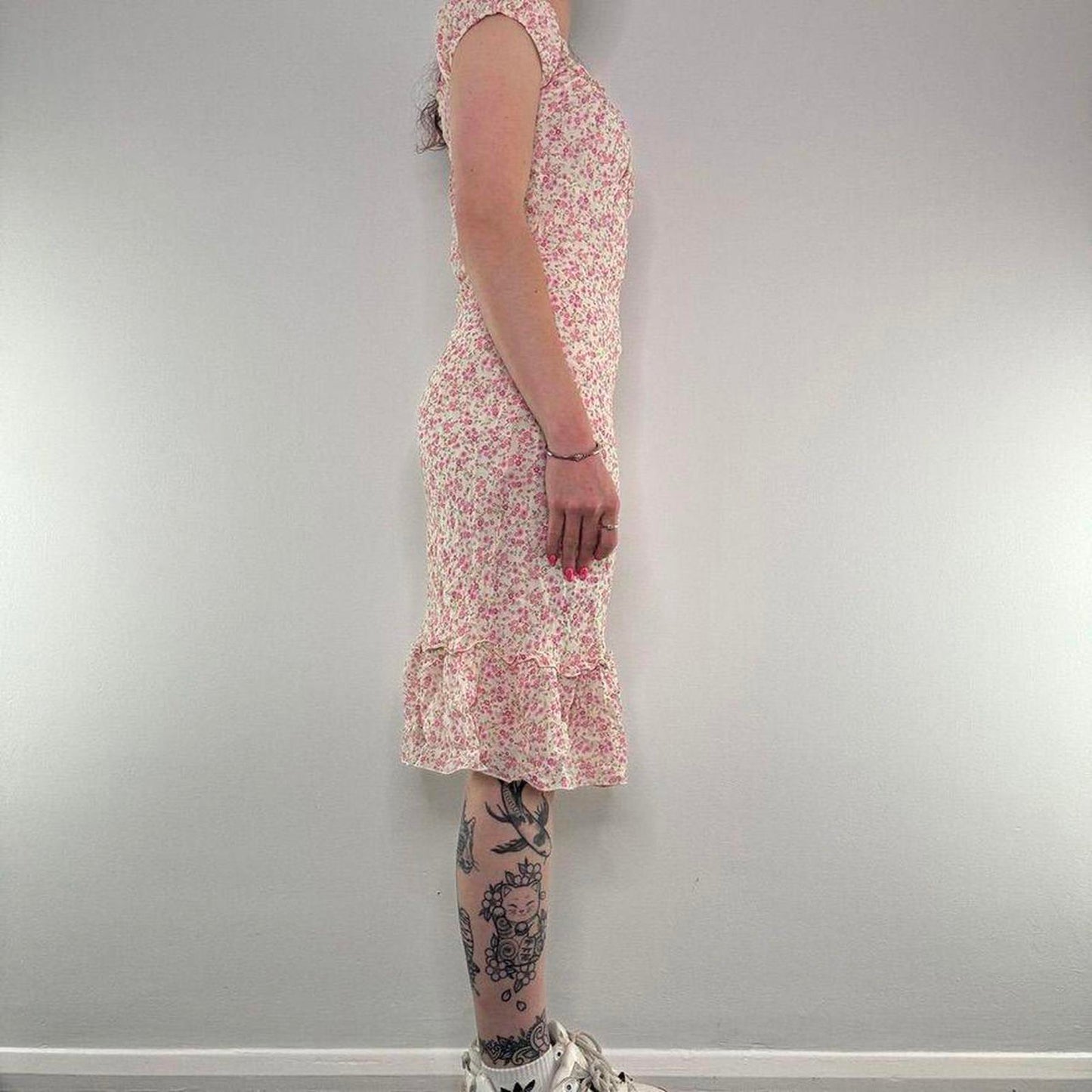 Y2K vintage ditsy floral frilly milkmaid midi dress knee length pink cap sleeve