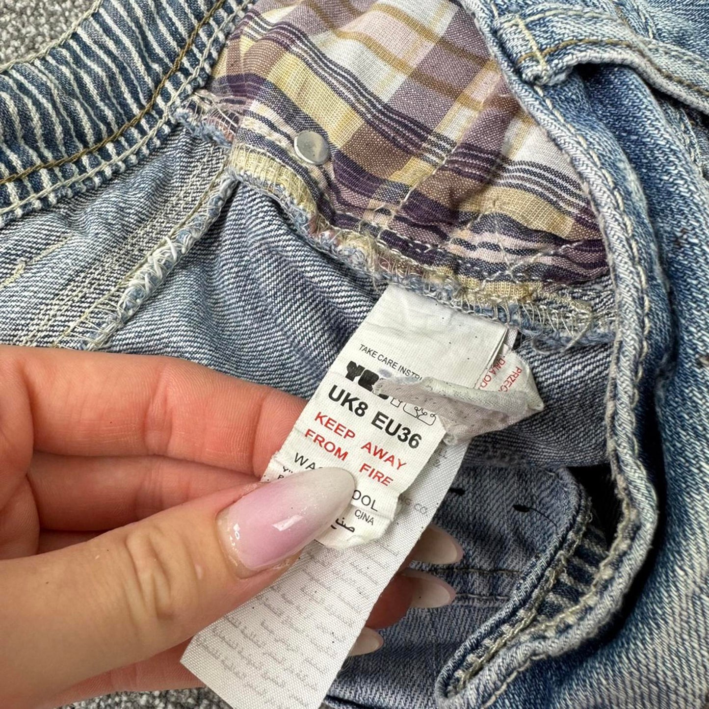 Y2K vintage low rise micro mini shorts hot pants distressed light blue wash