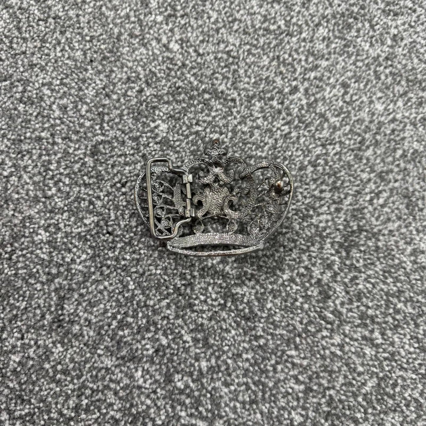 Y2K vintage belt buckle silver rhinestone crown mcbling embellished chunky cross