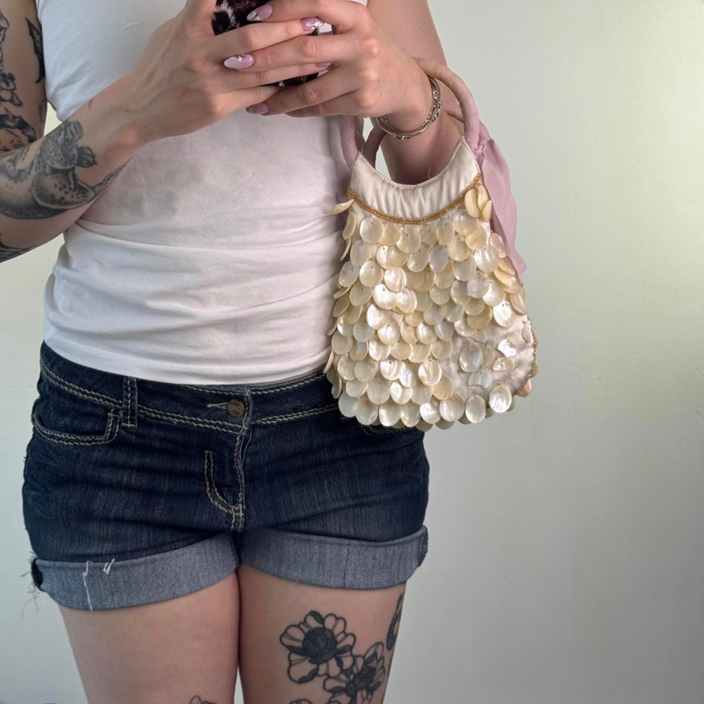 Y2K vintage mini shell handbag beaded silk circle handle seashell