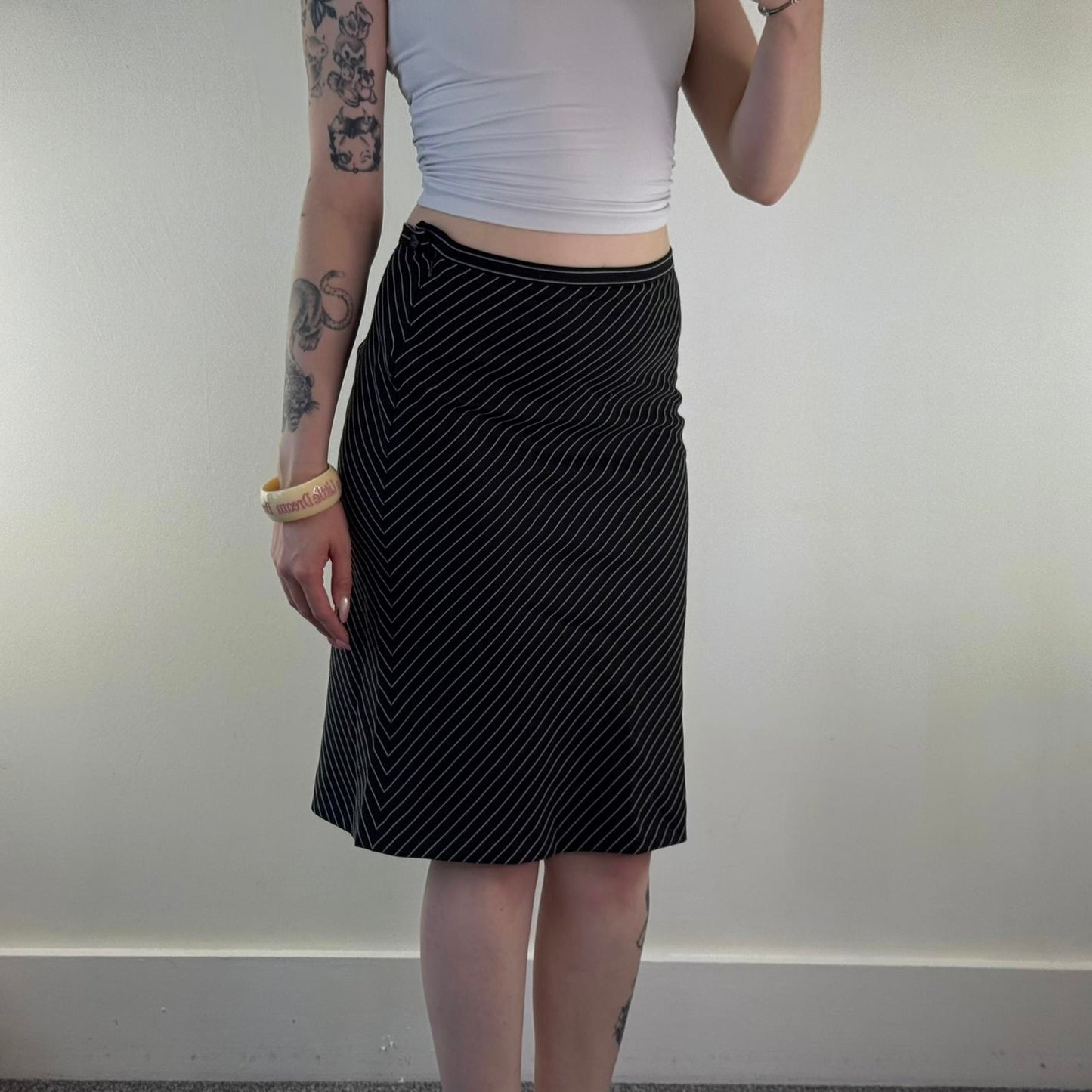 Y2K vintage pinstripe diagonal stripe midi skirt knee length black white