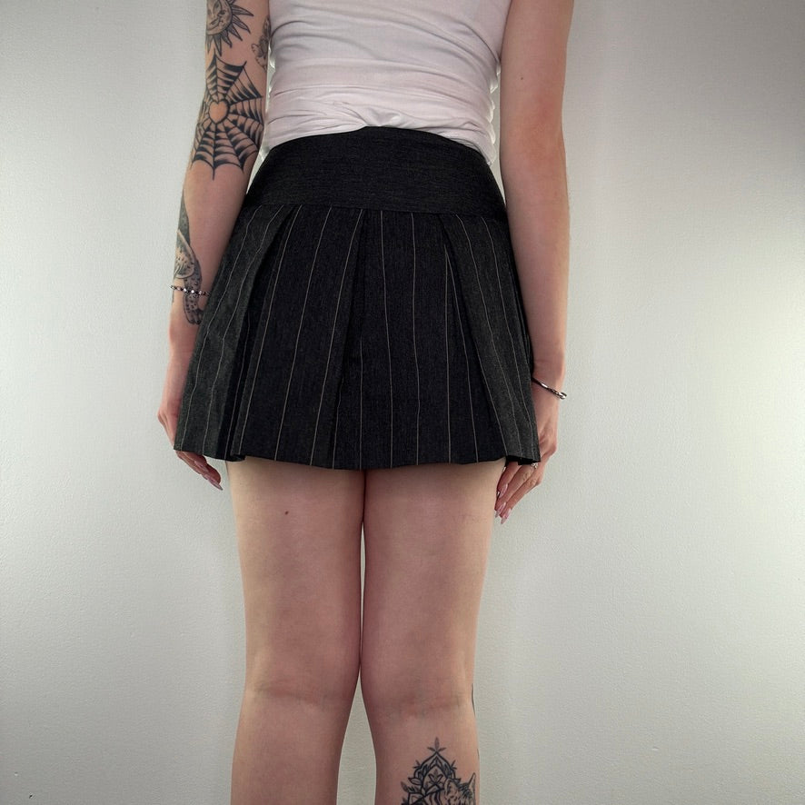 Y2K dark grey pinstripe pleated office mini skirt