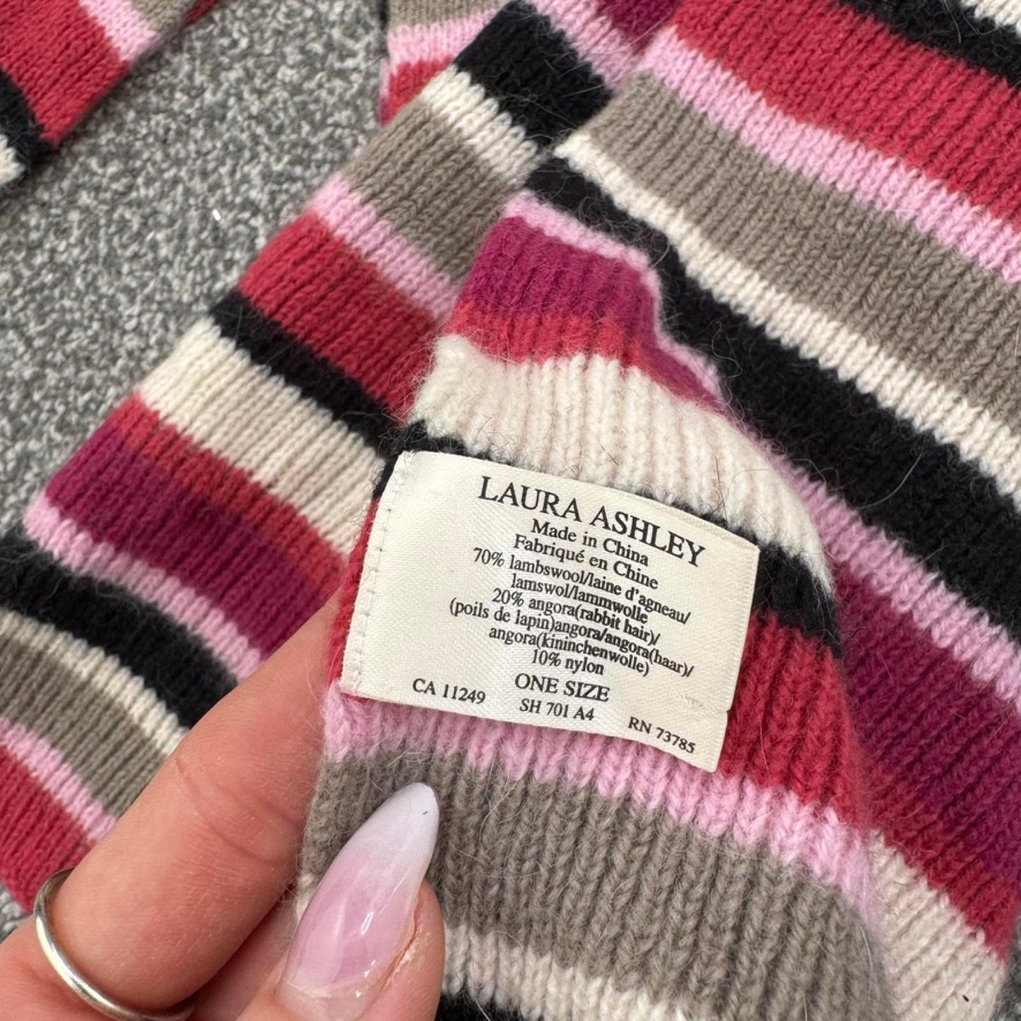 Y2K vintage Laura Ashley stripe scarf wool angora blend pink white black