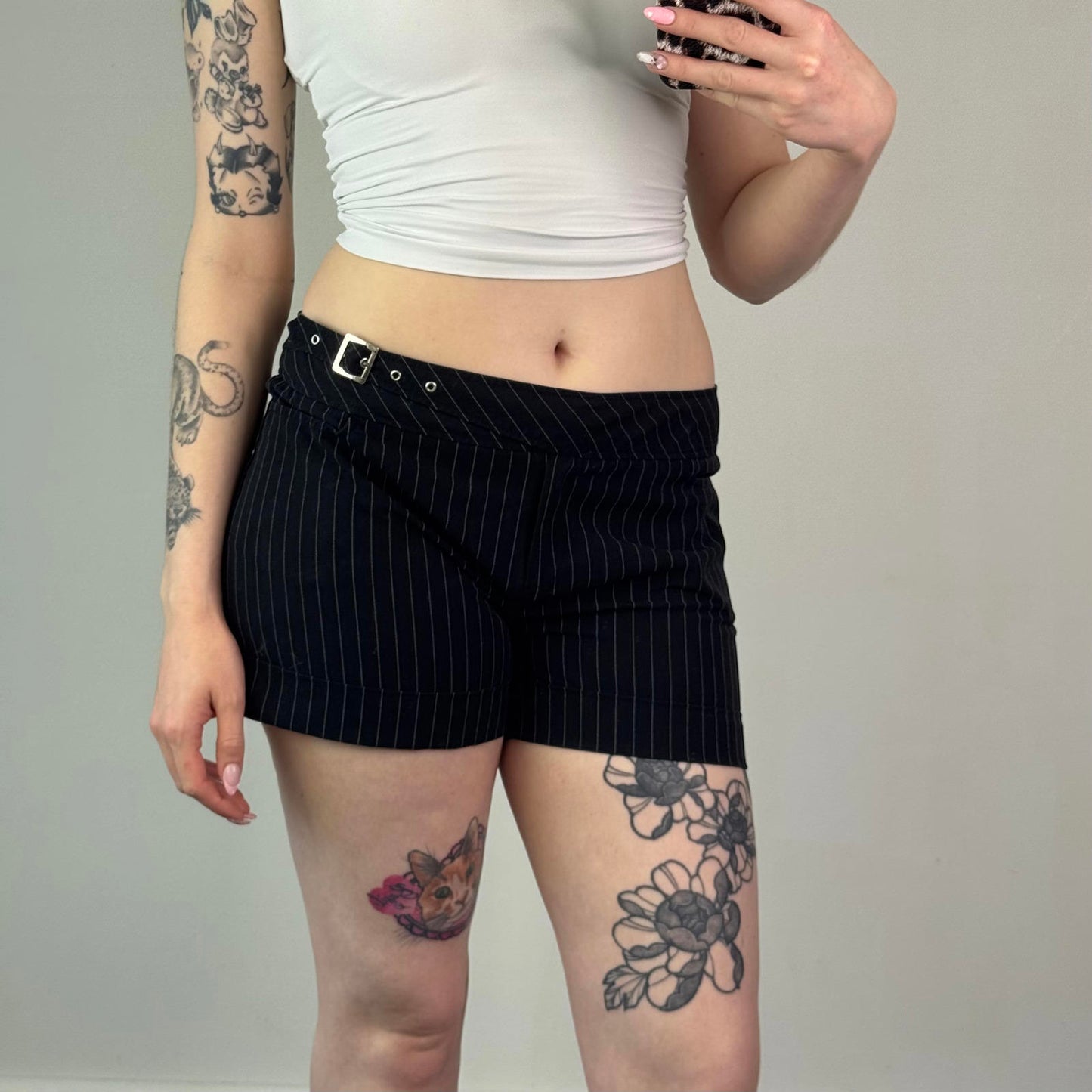 Y2K vintage mid rise pinstripe tailored mini shorts side buckle grommet summer