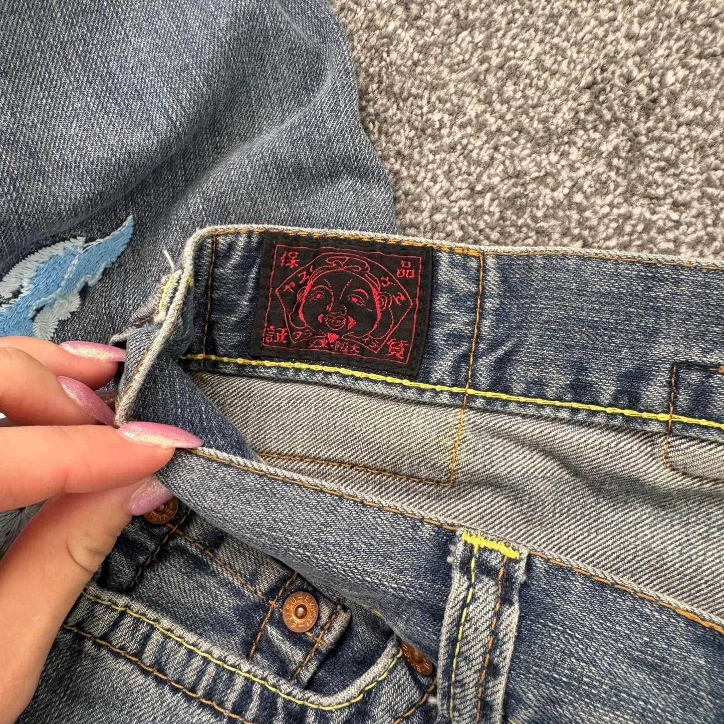 Y2K vintage Evisu super low rise capri jeans embroidery pattern faded denim wash