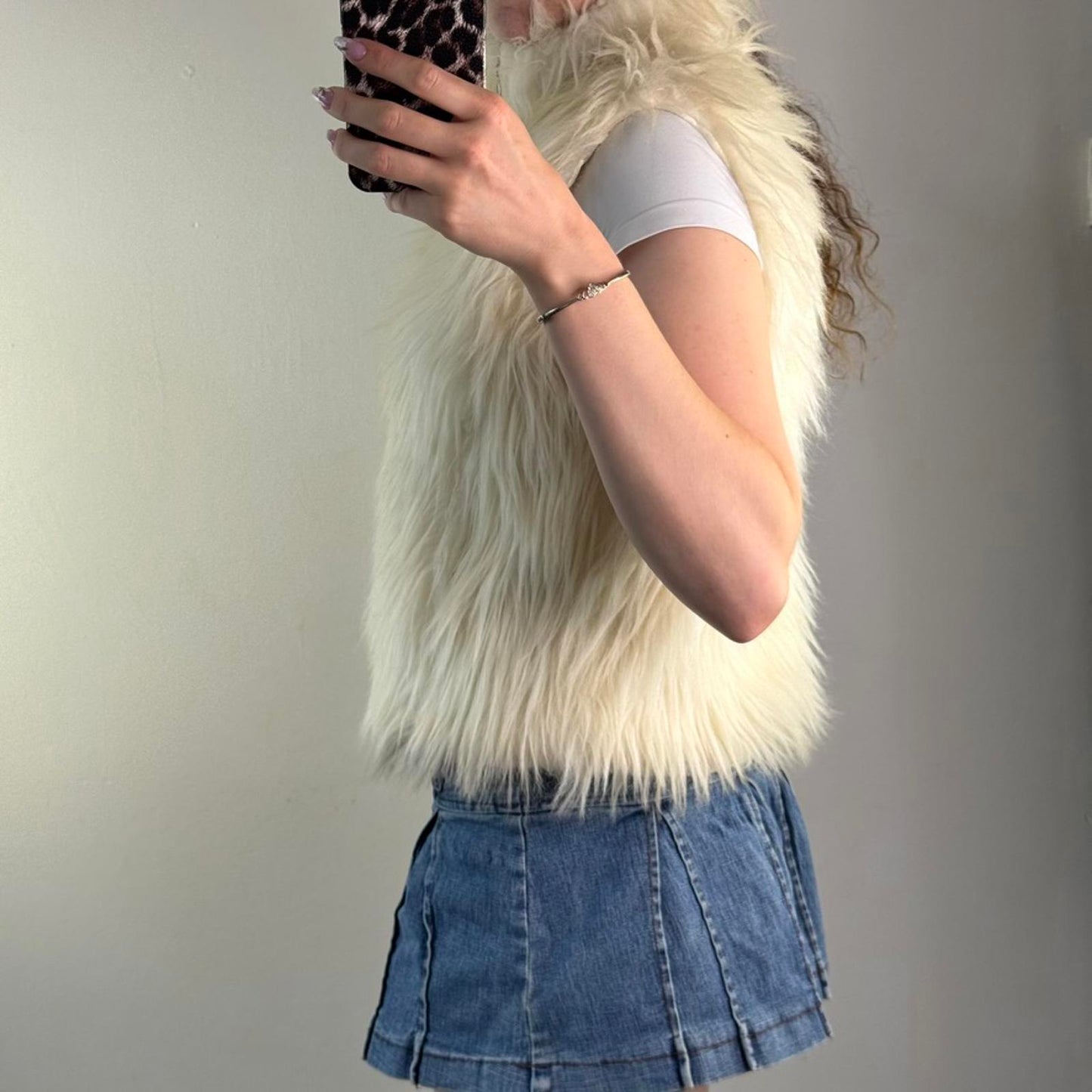 Y2K vintage Chilli Pepper zip up faux fur jacket sleeveless gilet cream shaggy
