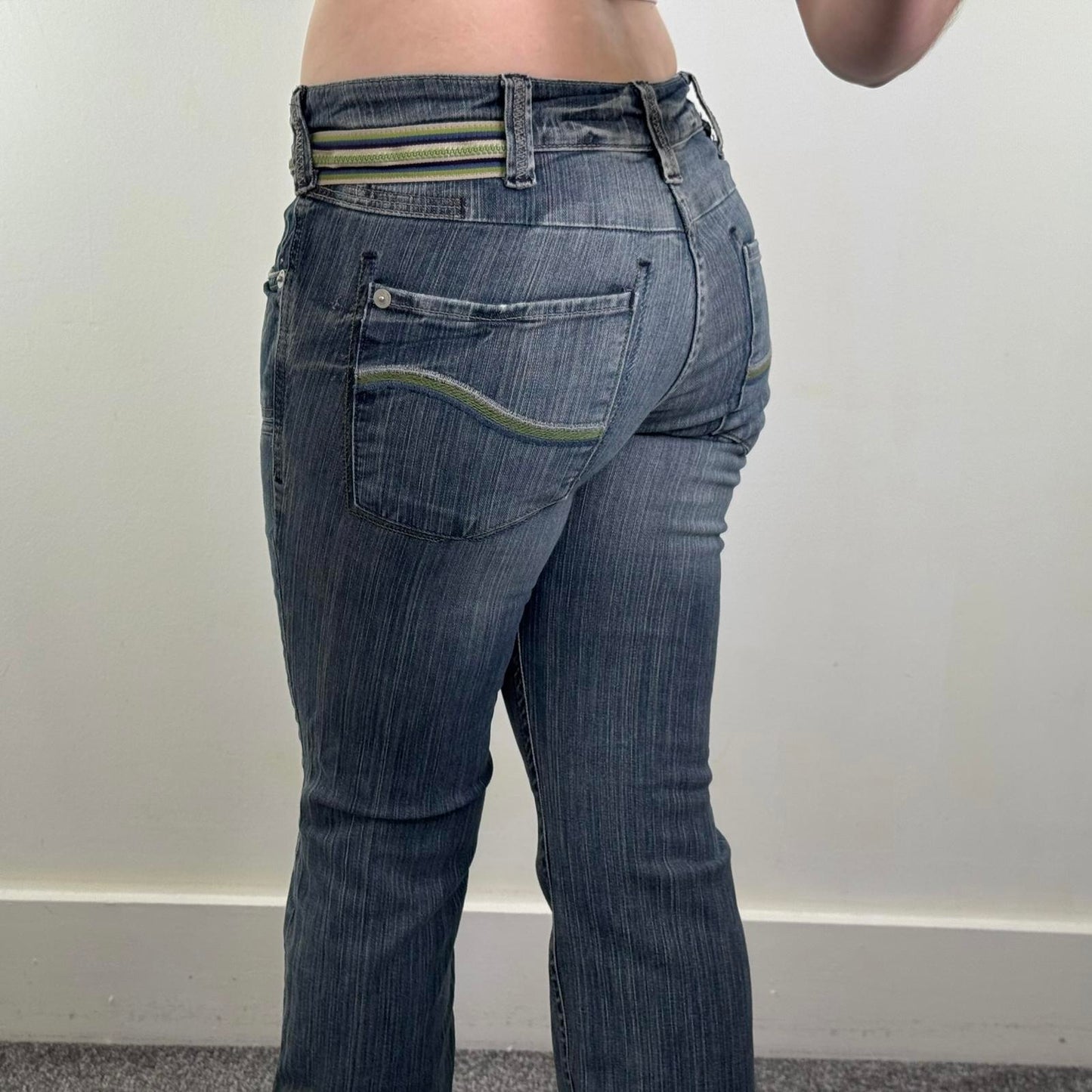 Y2K vintage faded denim wash bootcut jeans stripe zipper detail stretchy