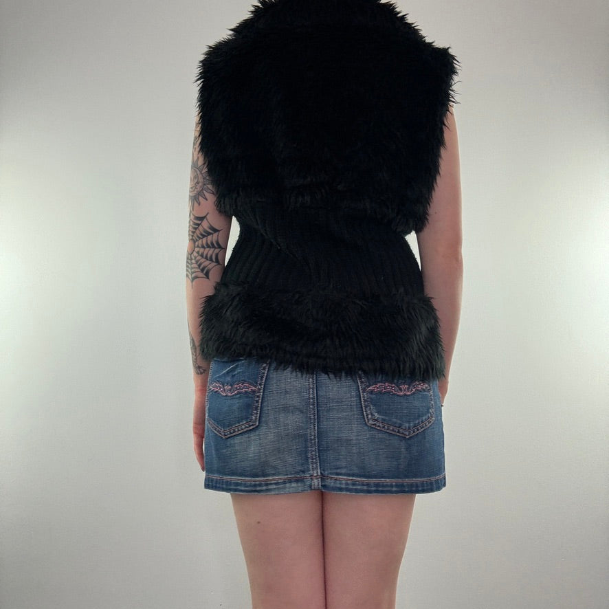 Y2K vintage faux fur jacket zip up sleeveless gilet