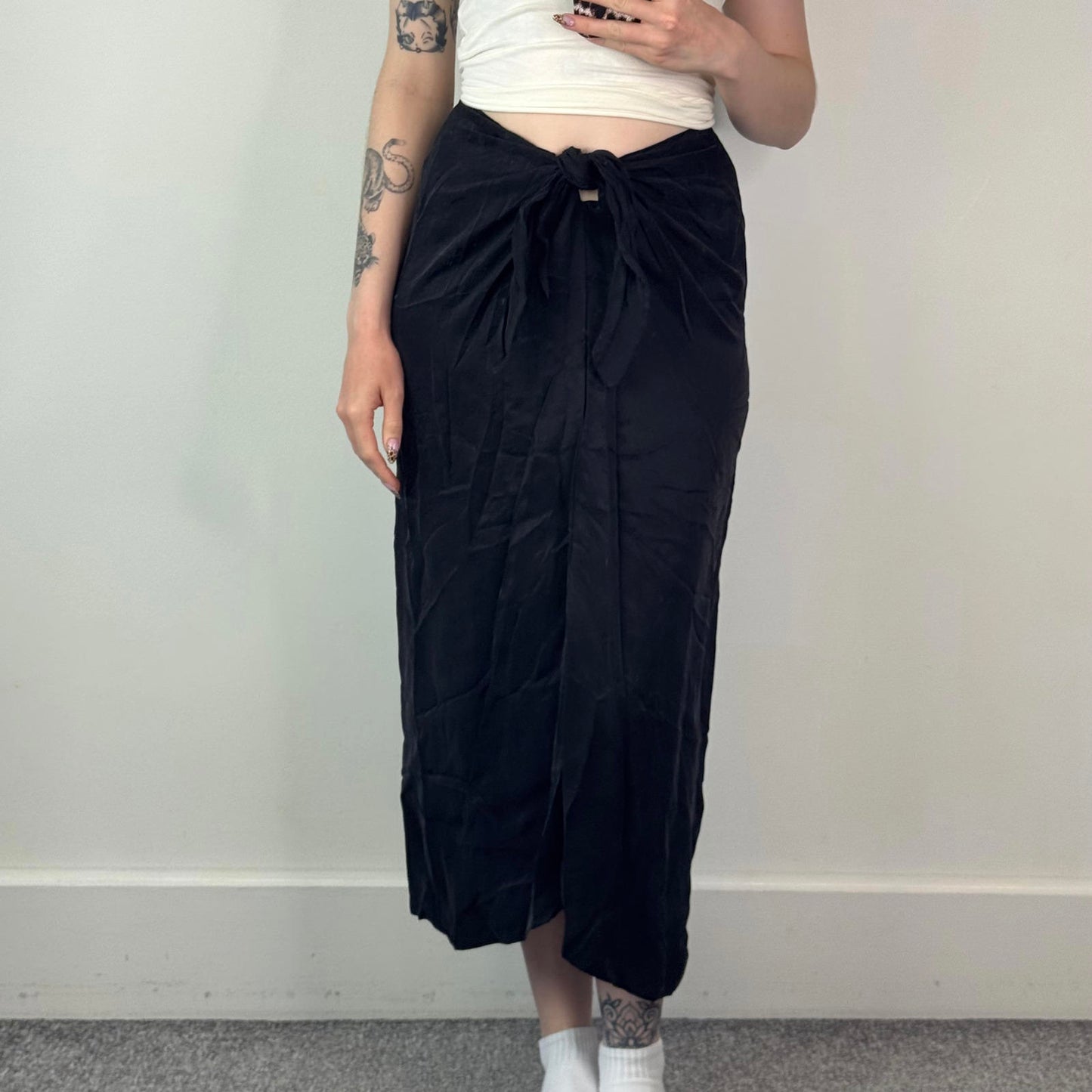 Y2K vintage tie front knot twist maxi skirt black lightweight floaty summer