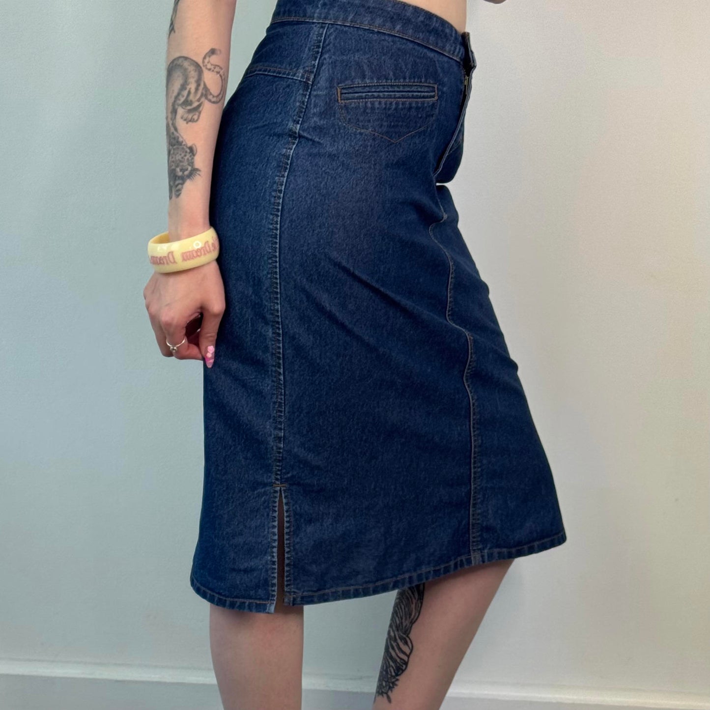 Y2K vintage denim midi skirt dark blue knee length mid rise side splits western