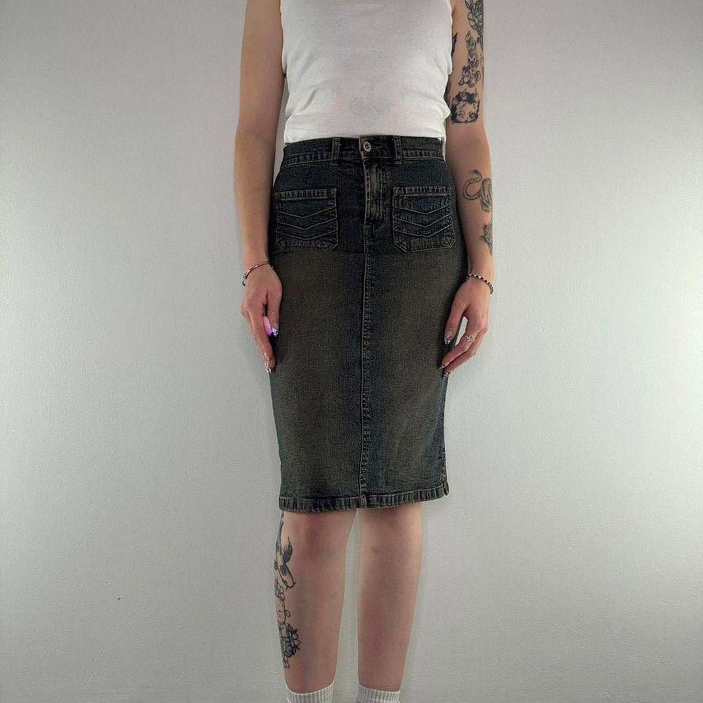 Y2K vintage faded denim archive midi skirt front pockets knee length fitted