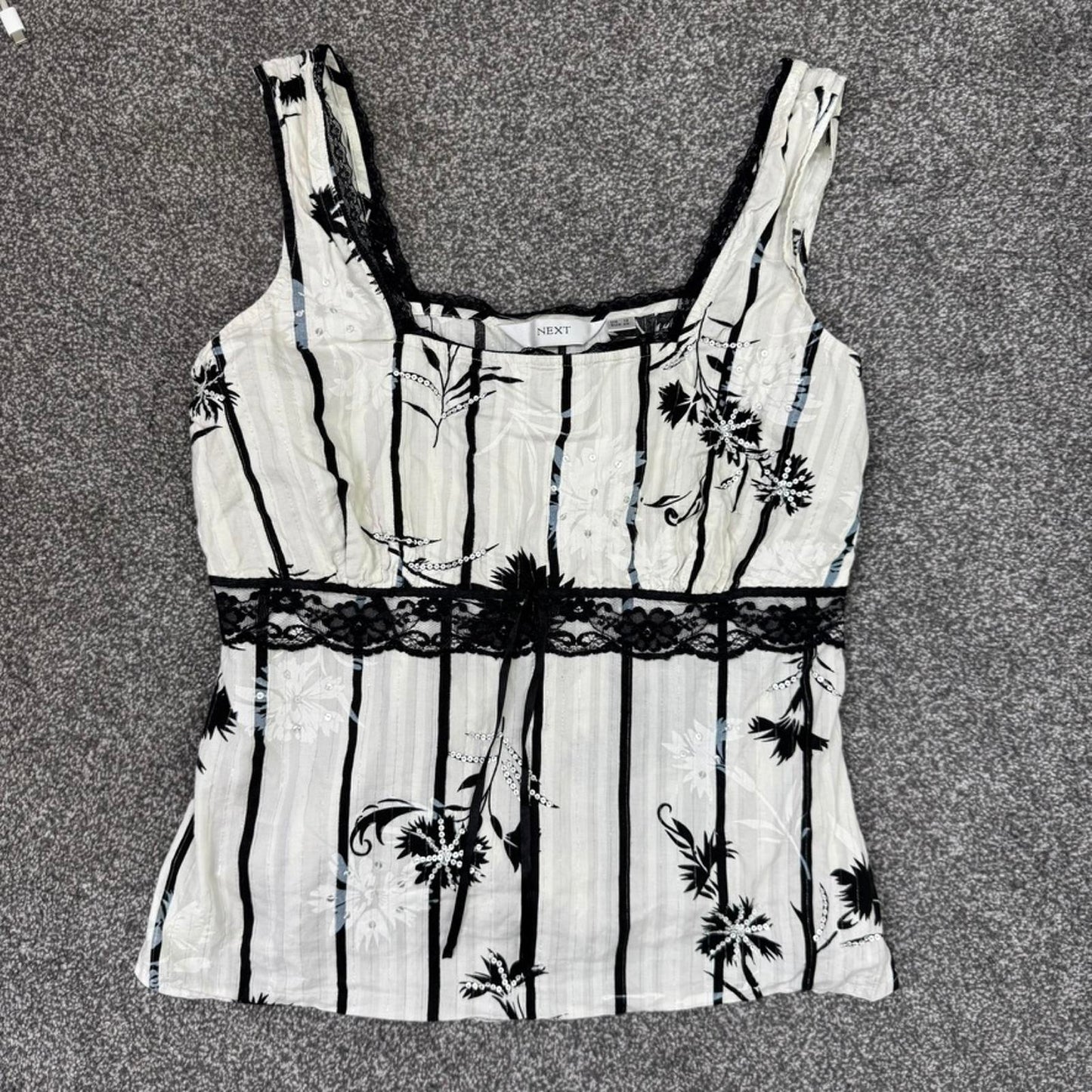 Y2K vintage square neck tank top lace trim sequin floral graphic print