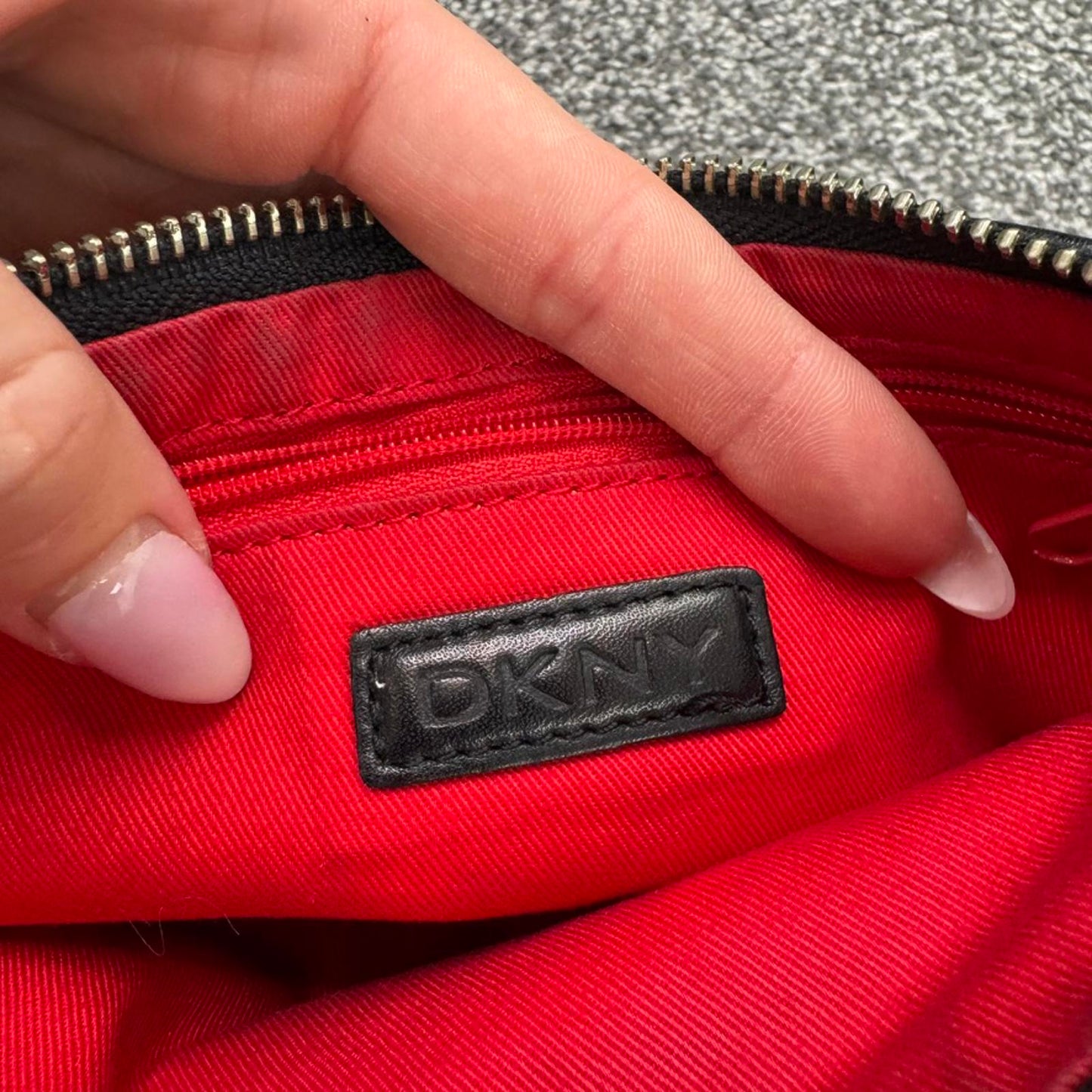 Y2K vintage DKNY mini small canvas shoulder bag black silver zipper closure