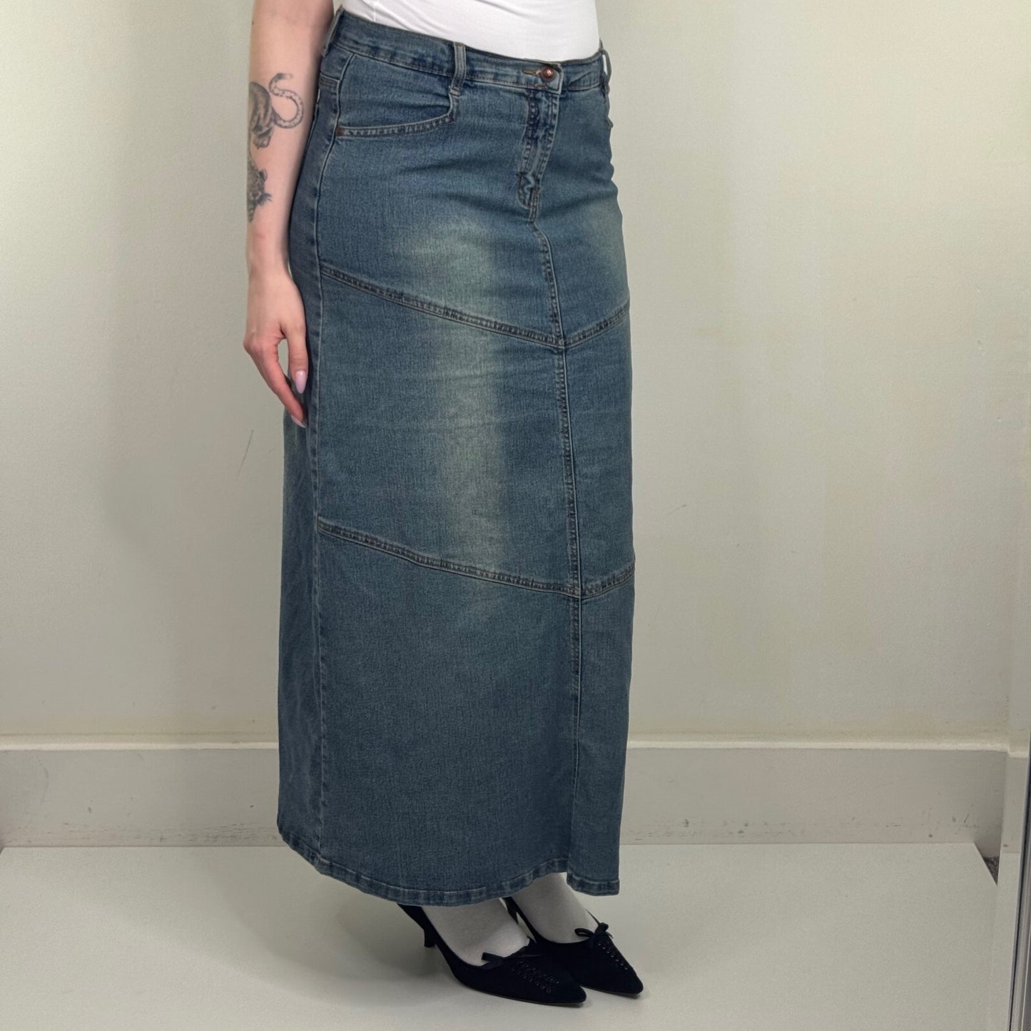 Y2K vintage maxi skirt denim faded mid blue wash stretchy fitted a line slit