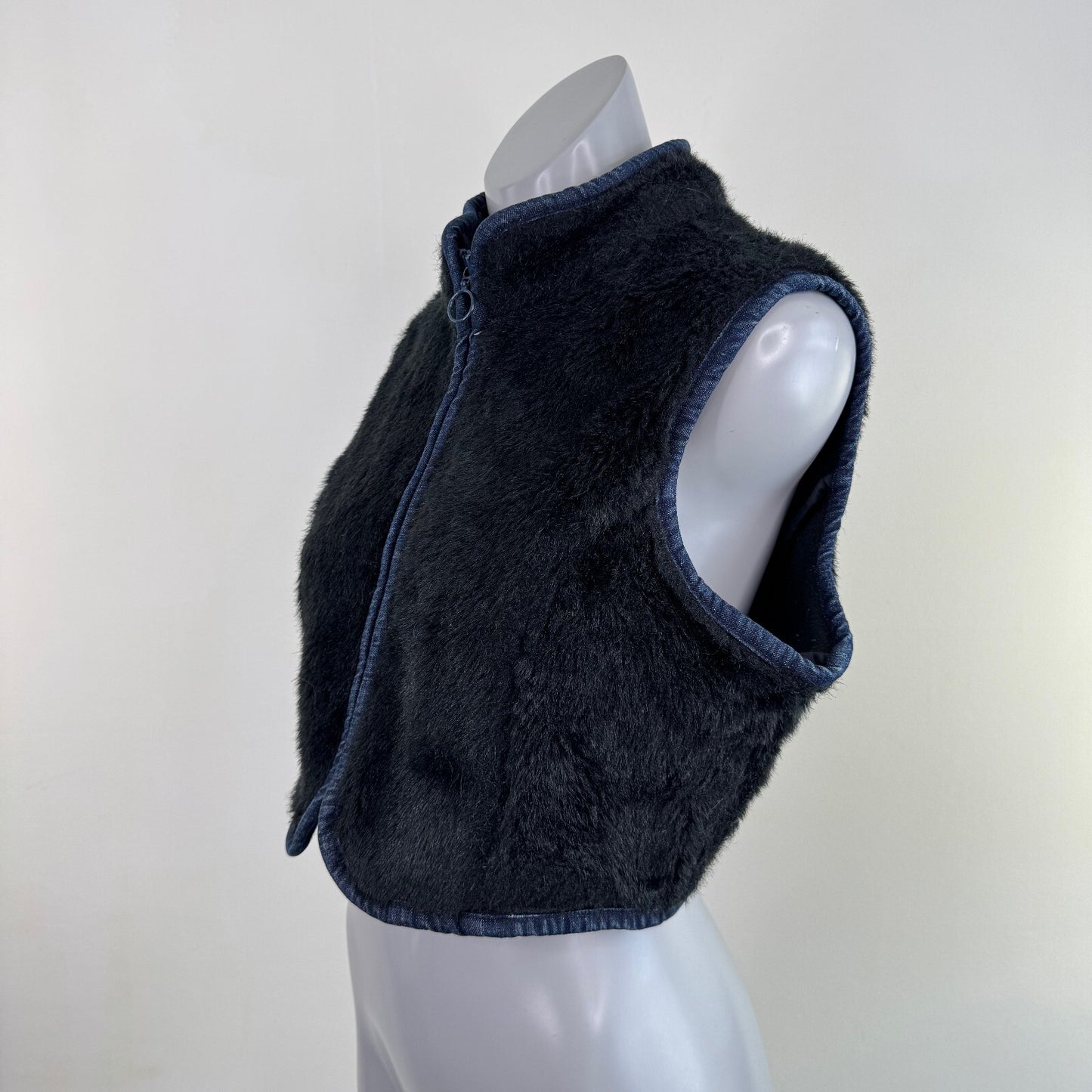 Y2K vintage Quiksilver faux fur vest zip up crop denim trim sleeveless gilet