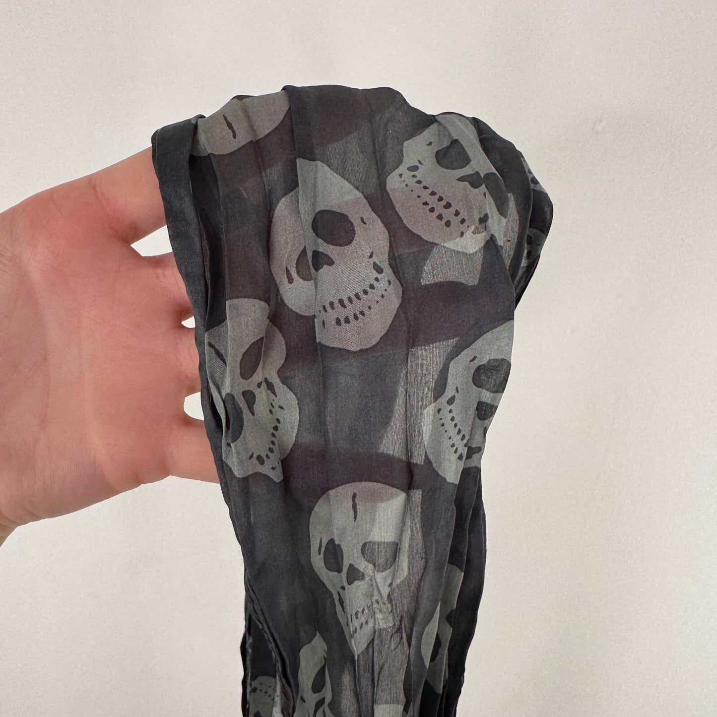 Y2K vintage 100% silk scarf skull print skinny thin