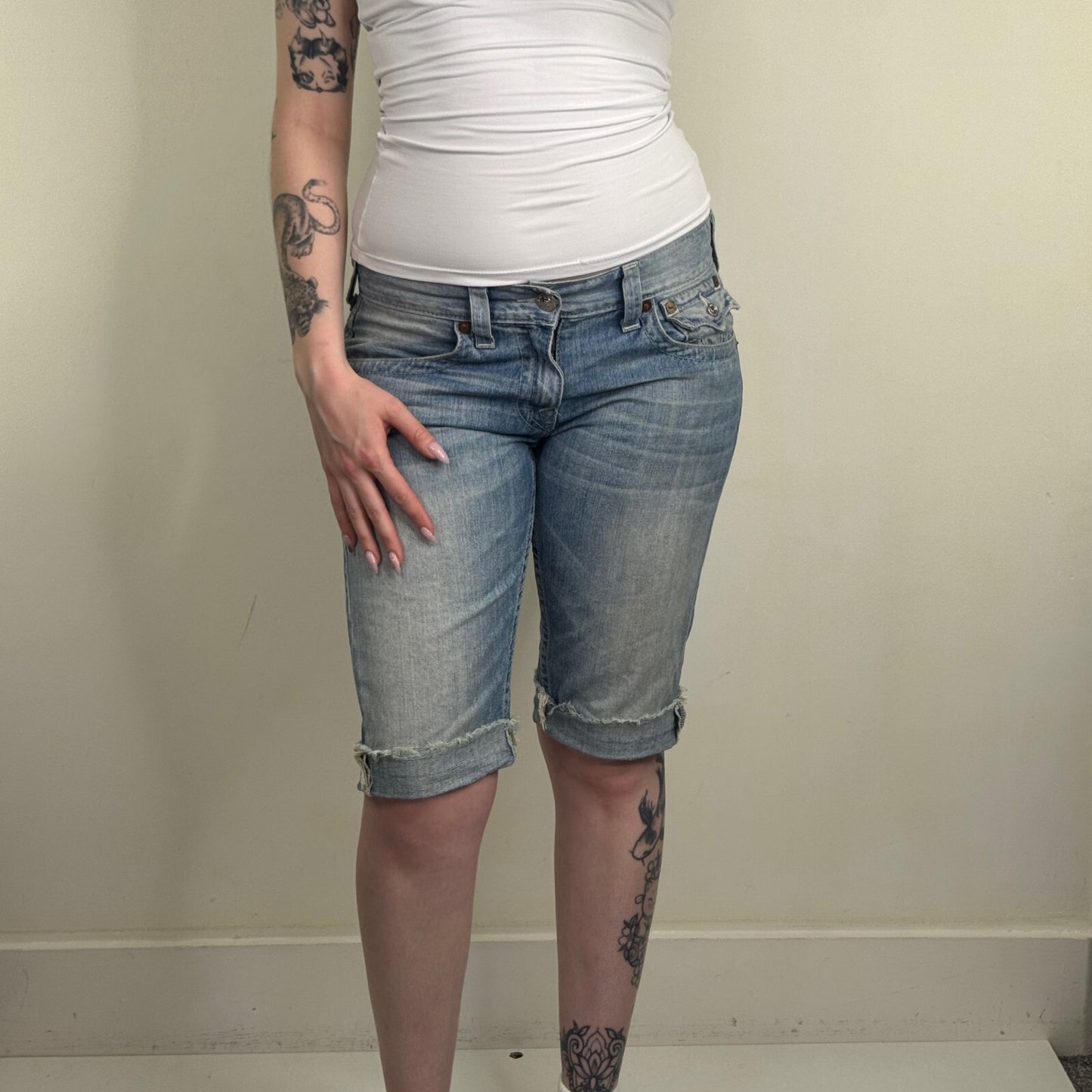 Y2K vintage True Religion capri jeans denim cropped light blue turned hem