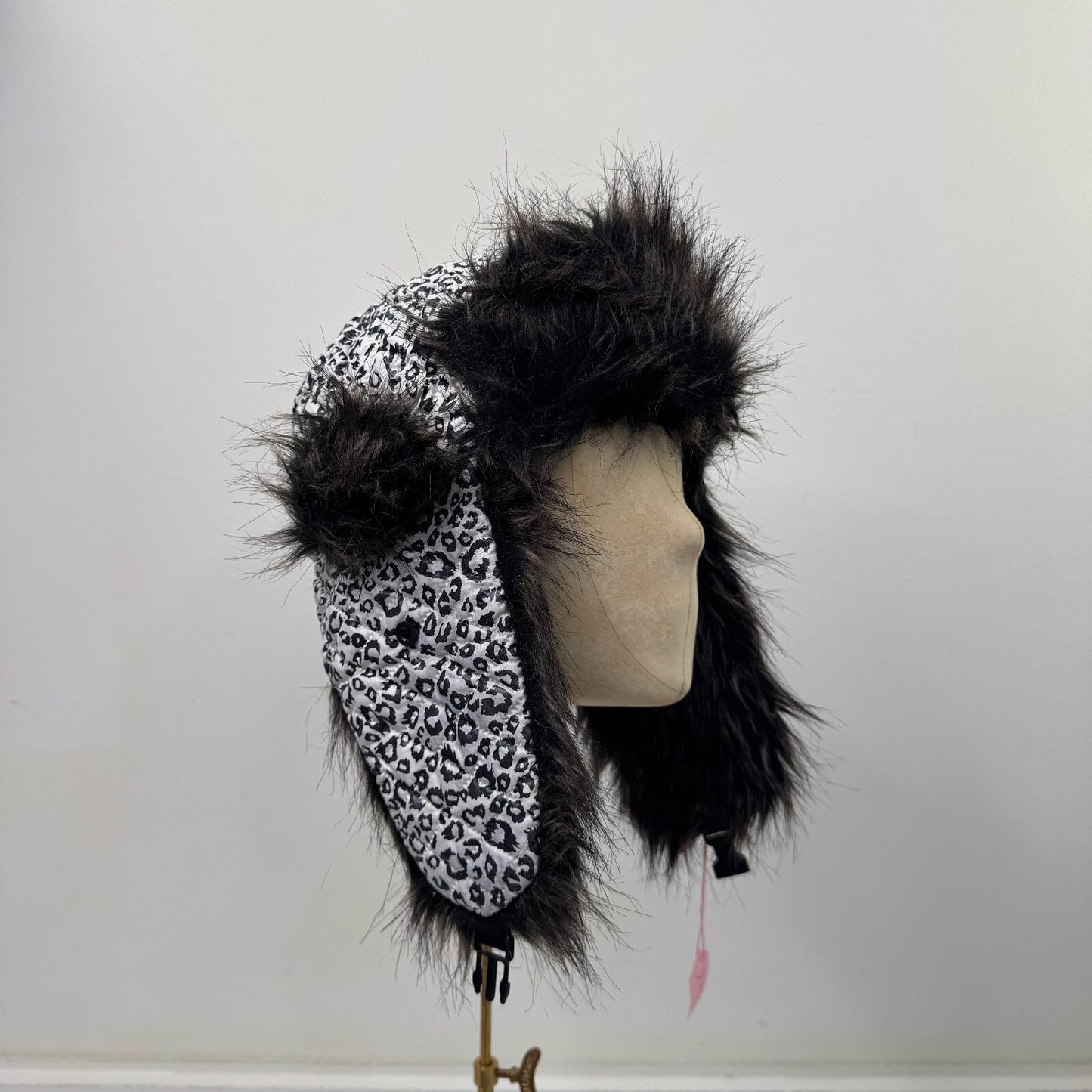 Y2K vintage trapper hat faux fur leopard print quilted black white unisex