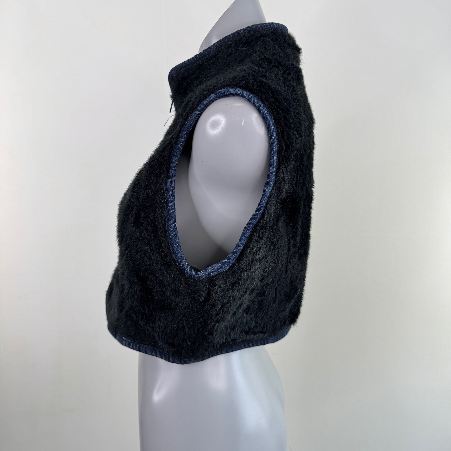 Y2K vintage Quiksilver faux fur vest zip up crop denim trim sleeveless gilet