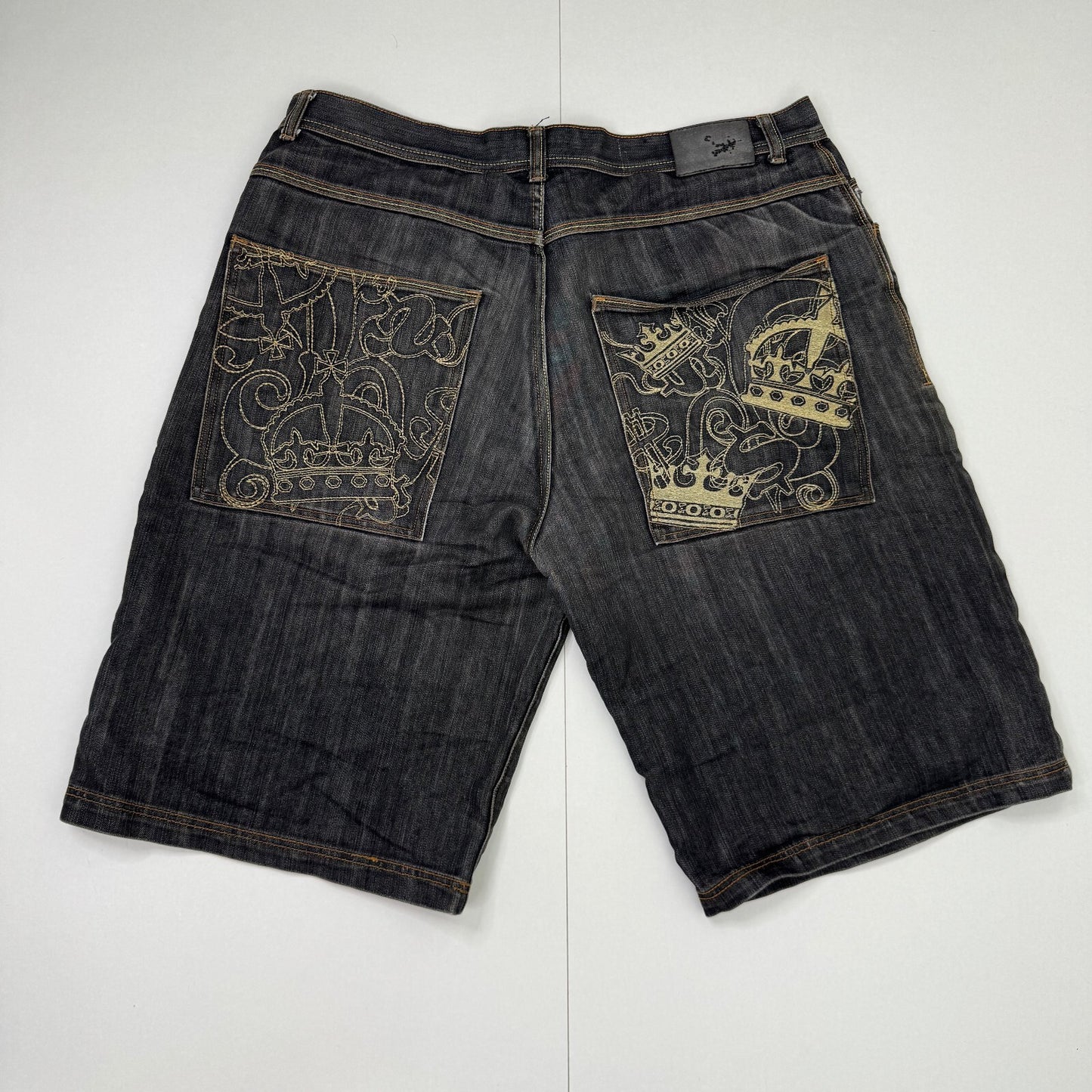 Y2K vintage jorts denim shorts embroidered crown dark grey wash contrast baggy