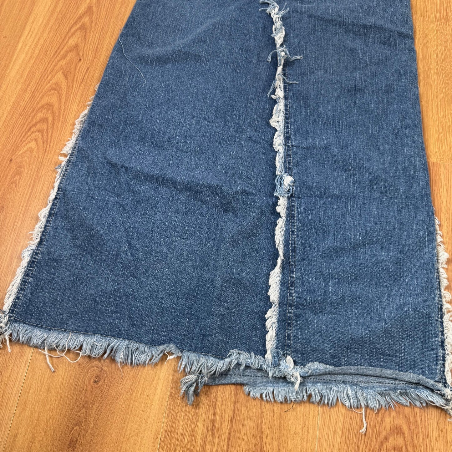 Y2K vintage denim maxi skirt a line fraying hem mid blue wash high slit long
