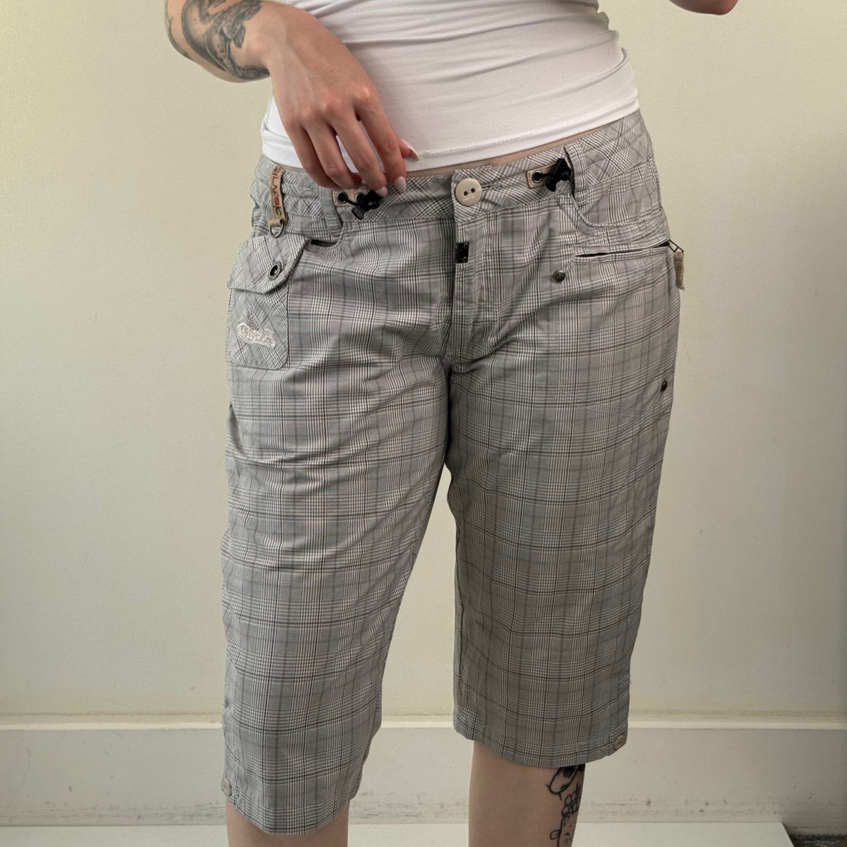 Y2K vintage capri trousers cropped tartan check print mid rise cargo toggles