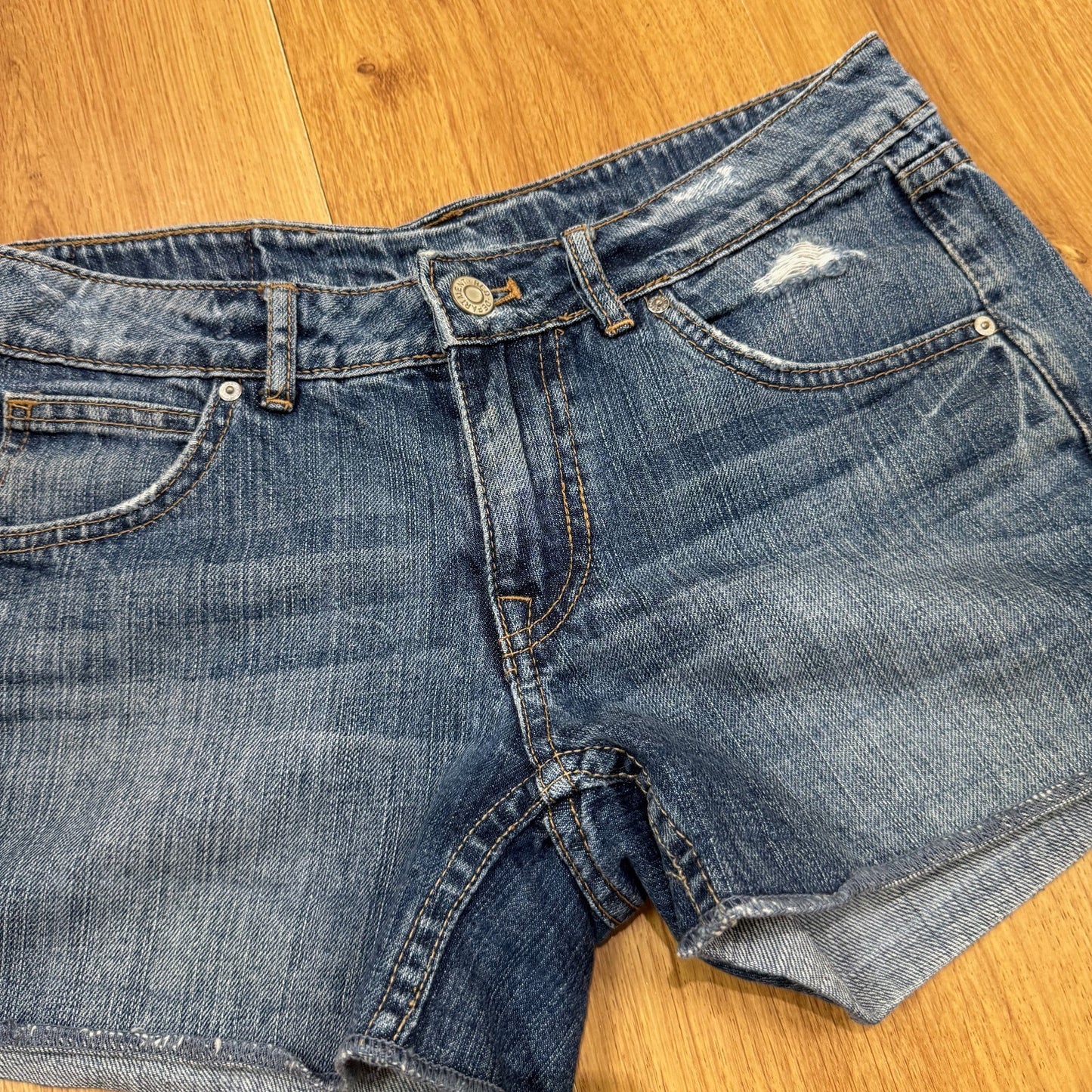 Y2K vintage denim mini shorts low rise dark distressed