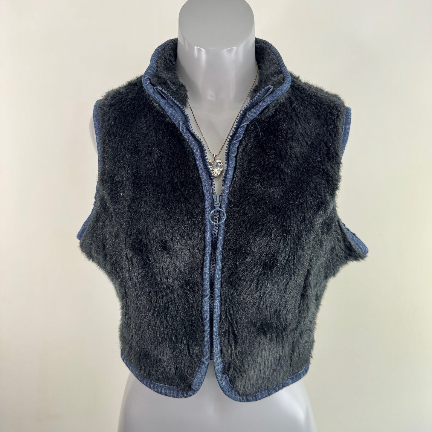 Y2K vintage Quiksilver faux fur vest zip up crop denim trim sleeveless gilet