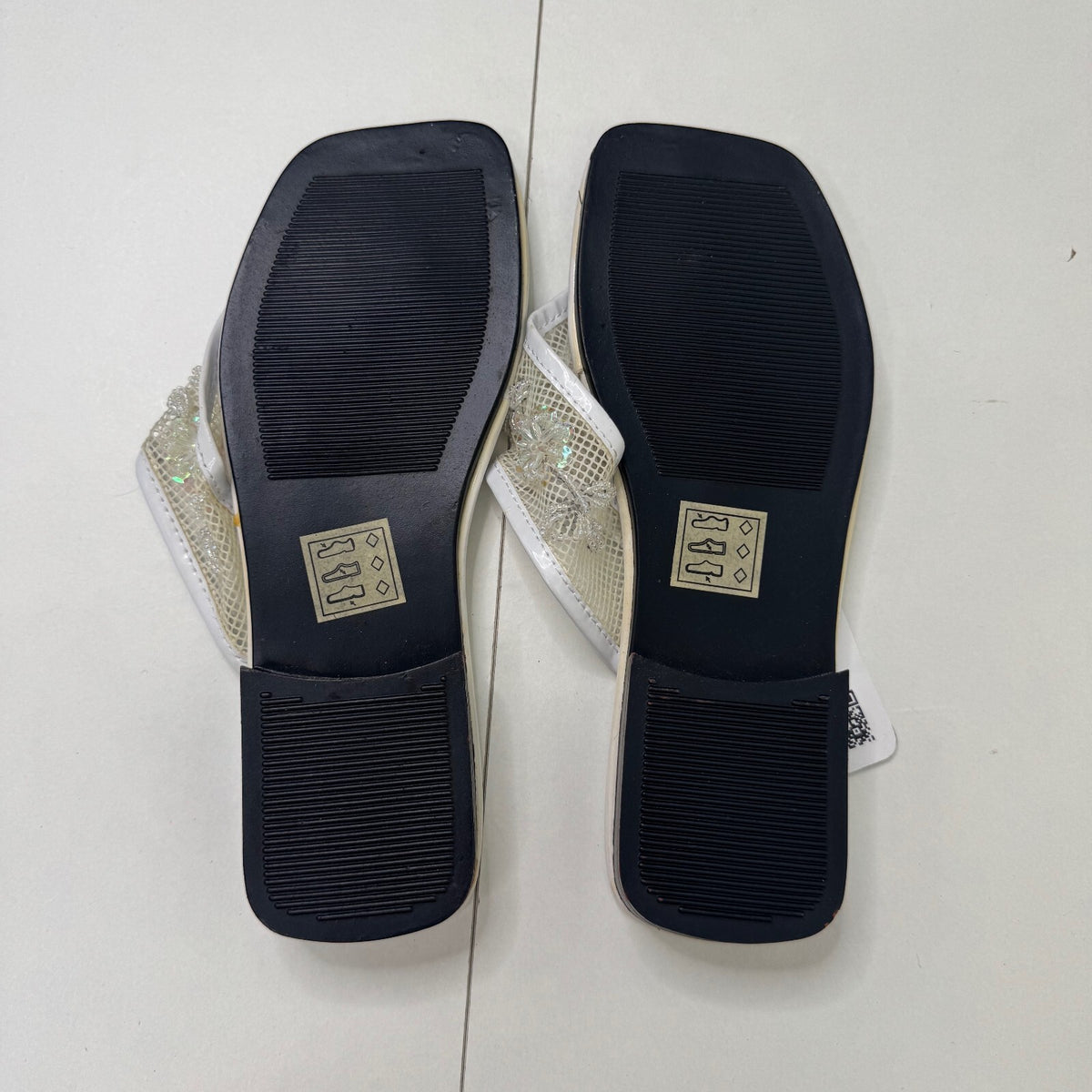 Y2K vintage sandals flip flops beaded mesh floral sequin square toe
