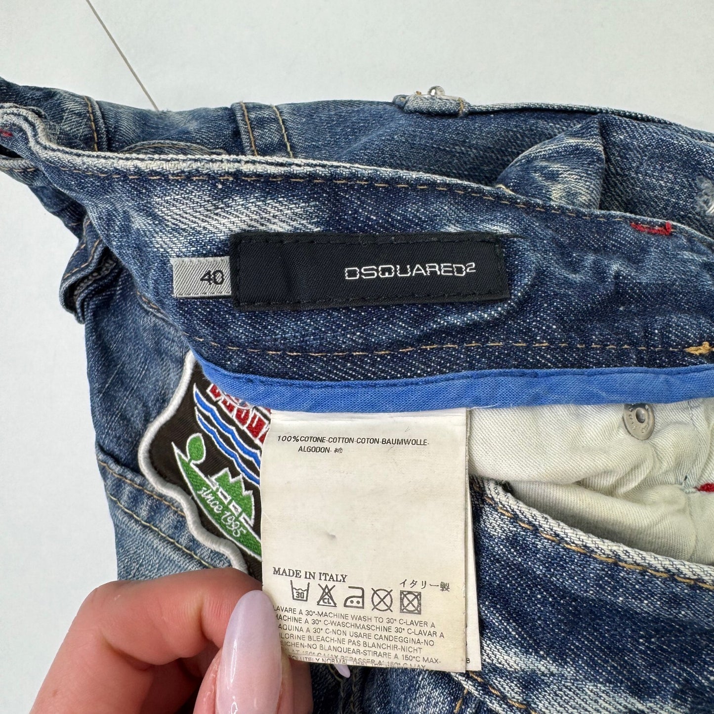 Y2K vintage DSQUARED2 capri jeans denim cropped low rise faded distressed