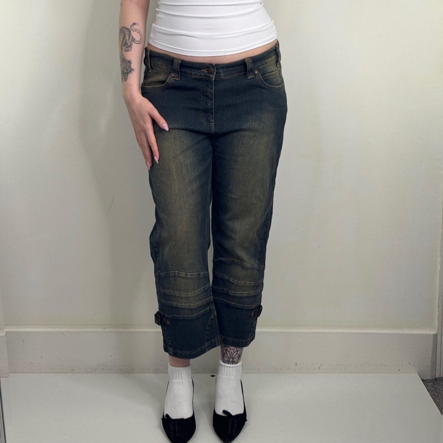 Y2K vintage capri jeans denim cropped faded dirty wash stretchy bootcut buckle