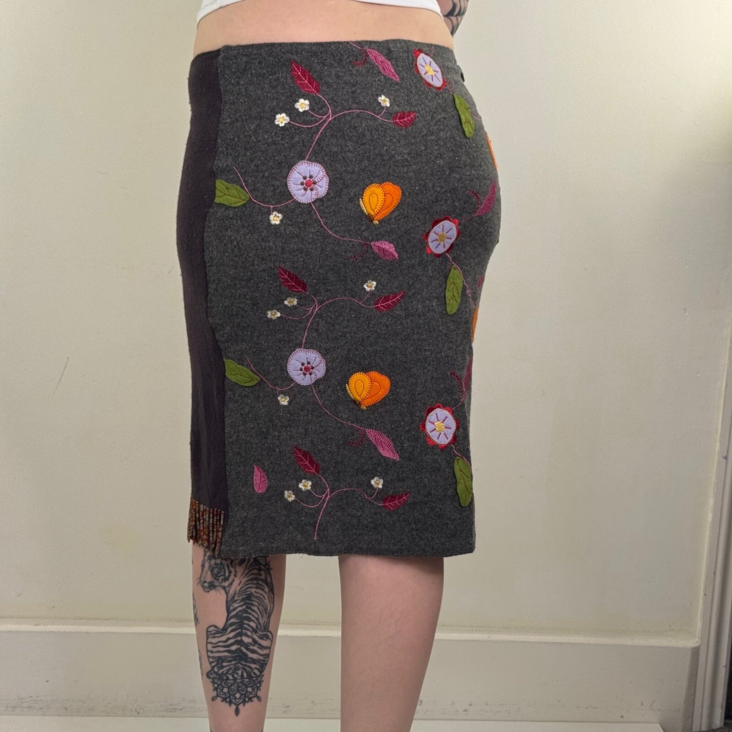 Vintage Y2K Custo Barcelona Floral Embroidered Beaded Fringe Midi Skirt Knit