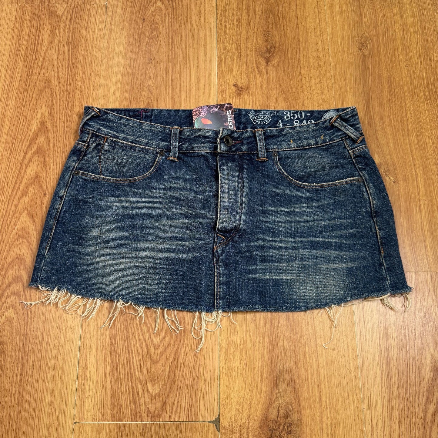 Y2K vintage mini skirt low rise faded dark/ medium denim wash fraying hem