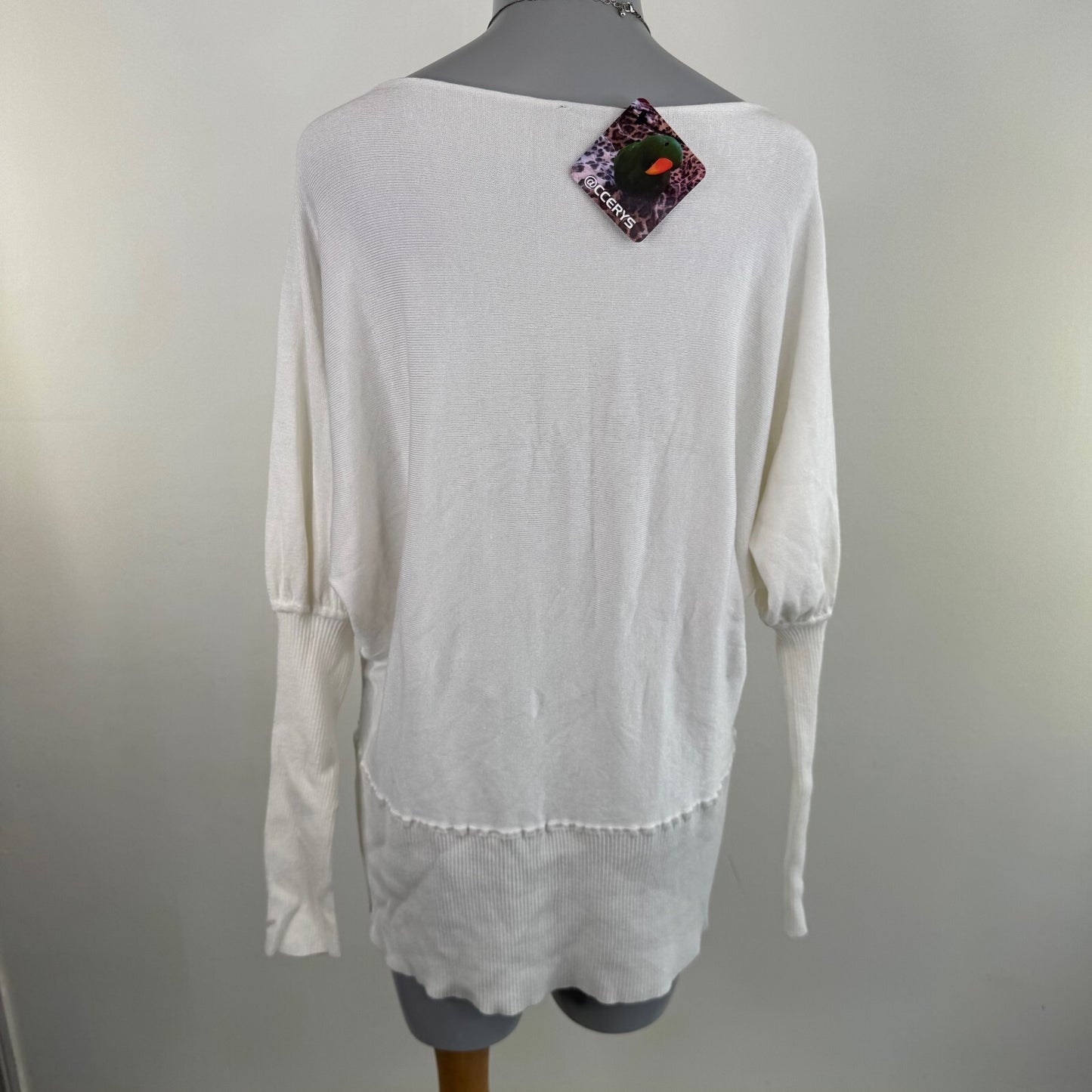 Y2K vintage long sleeve top batwing studded pattern ribbed boat neck slouchy