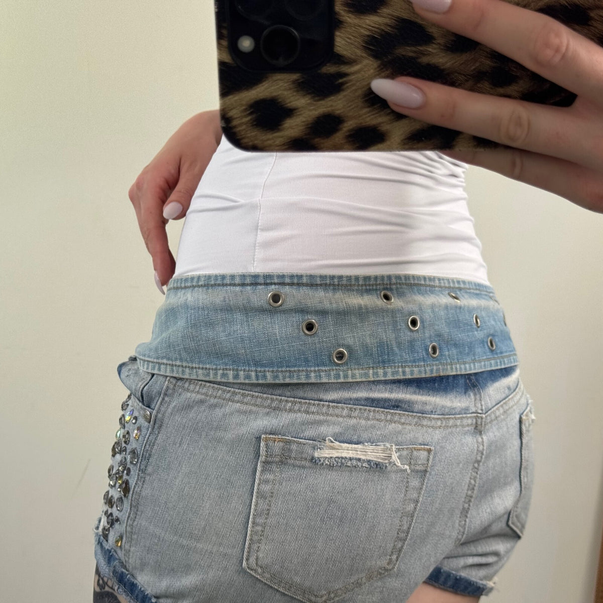 Y2K vintage belt denim chunky grommet light blue wash oversized circle