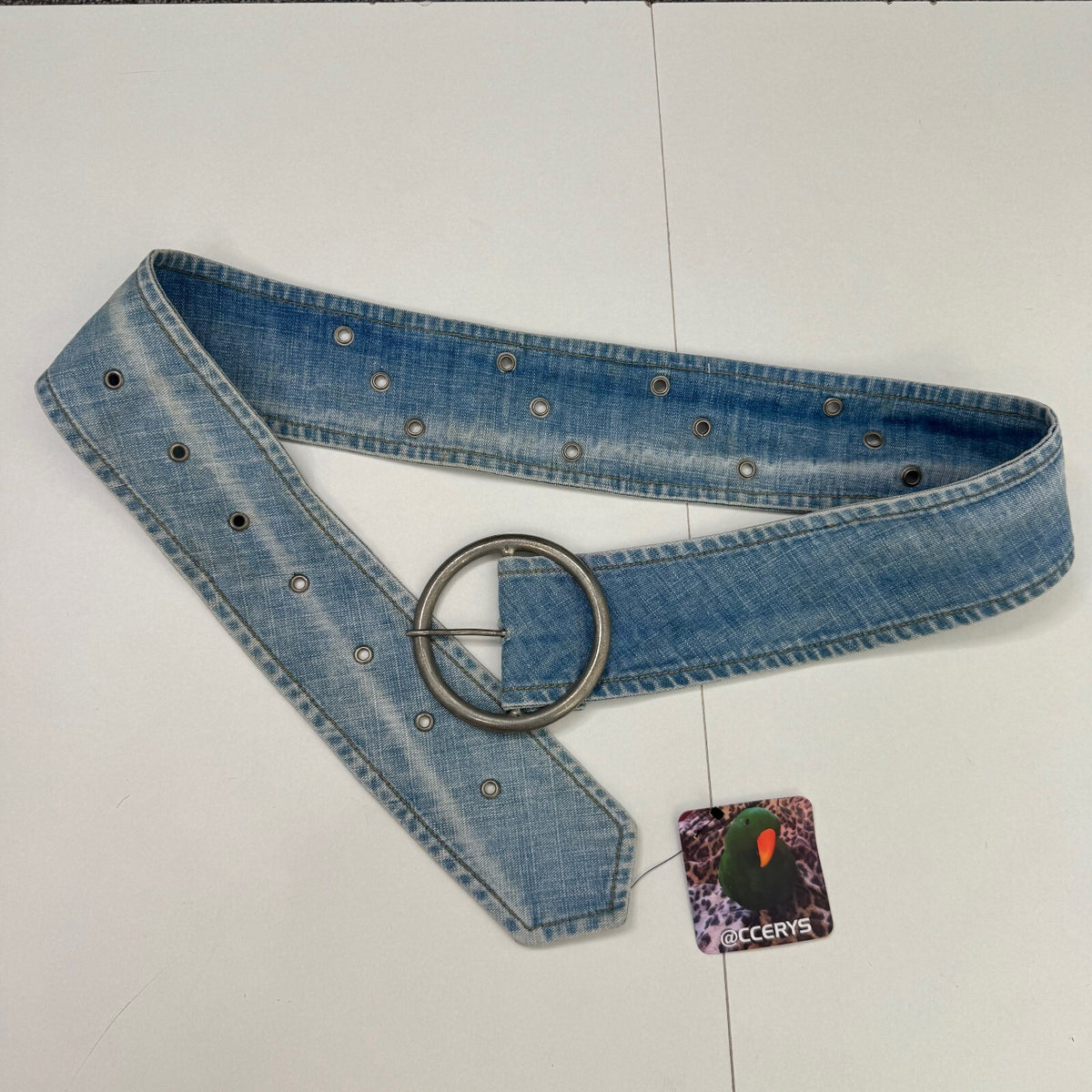 Y2K vintage belt denim chunky grommet light blue wash oversized circle