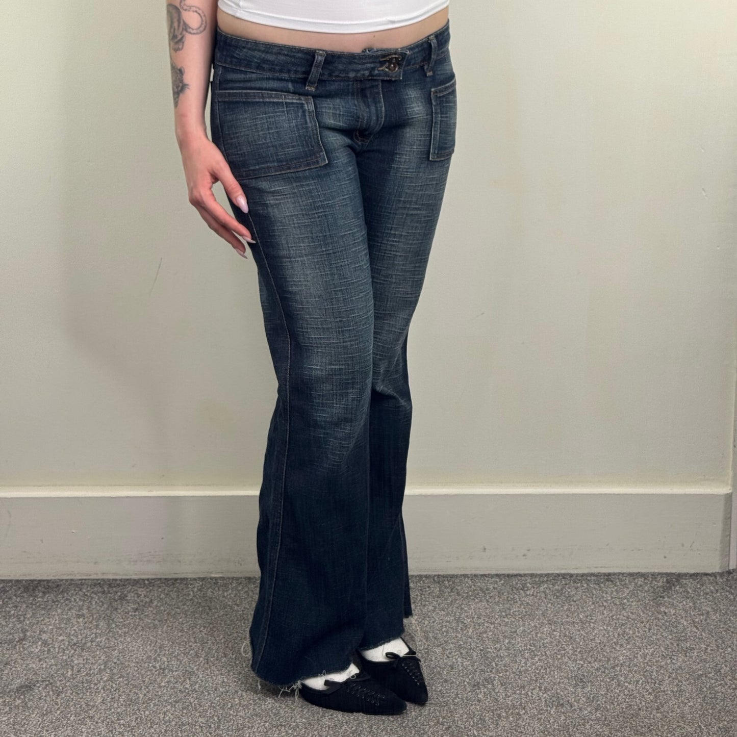 Y2K vintage bootcut denim jeans dark faded blue wash low rise