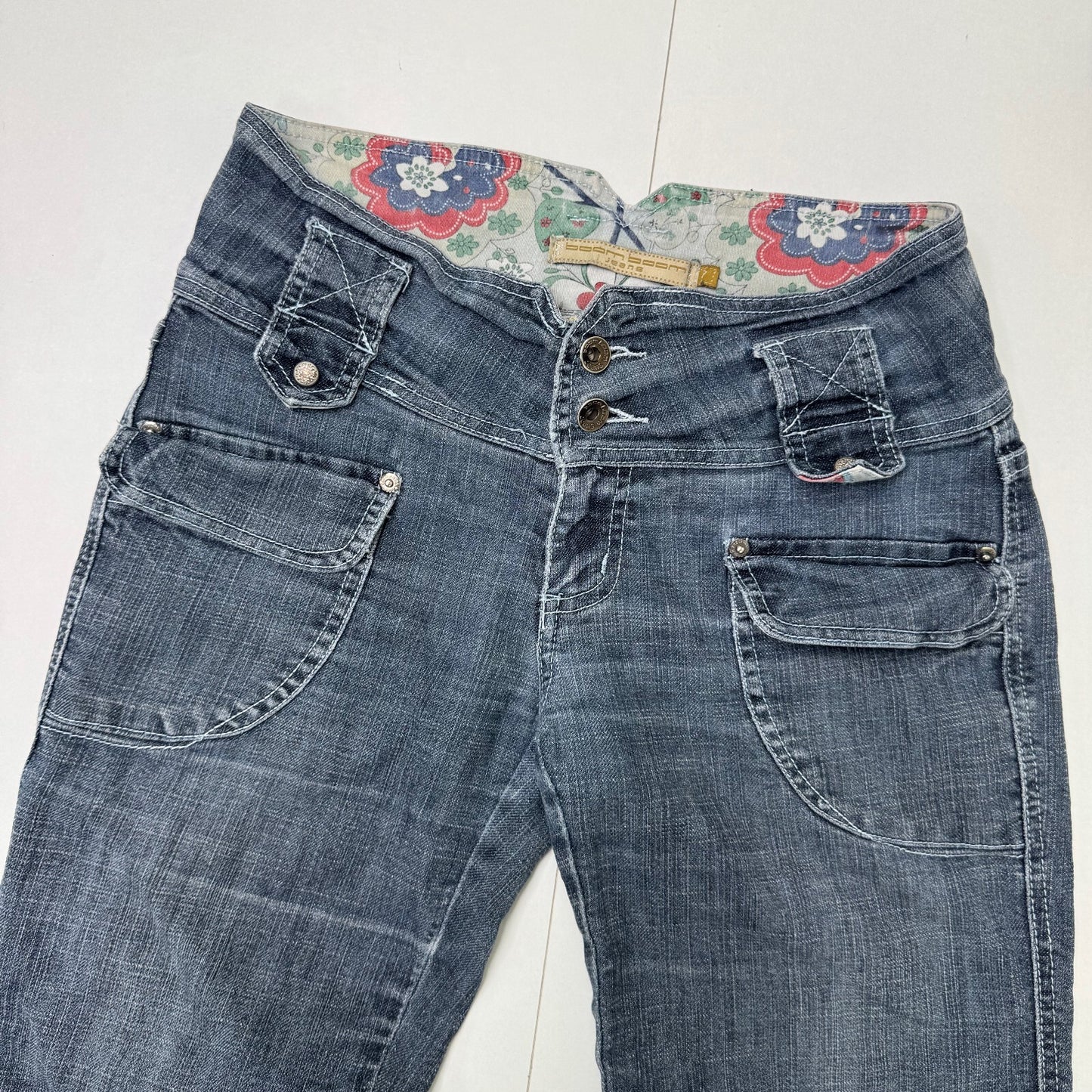 Y2K vintage low rise denim jeans baggy faded mid blue wash cargo pockets