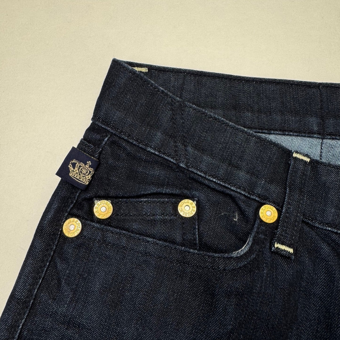 Vintage Rock & Republic jeans straight leg dark denim crown embroidered low rise