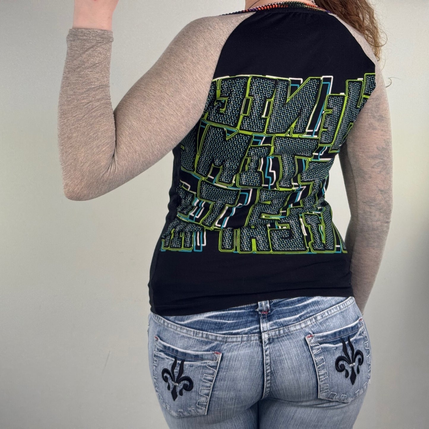 Y2K vintage Custo Barcelona long sleeve top graphic print v neck fitted