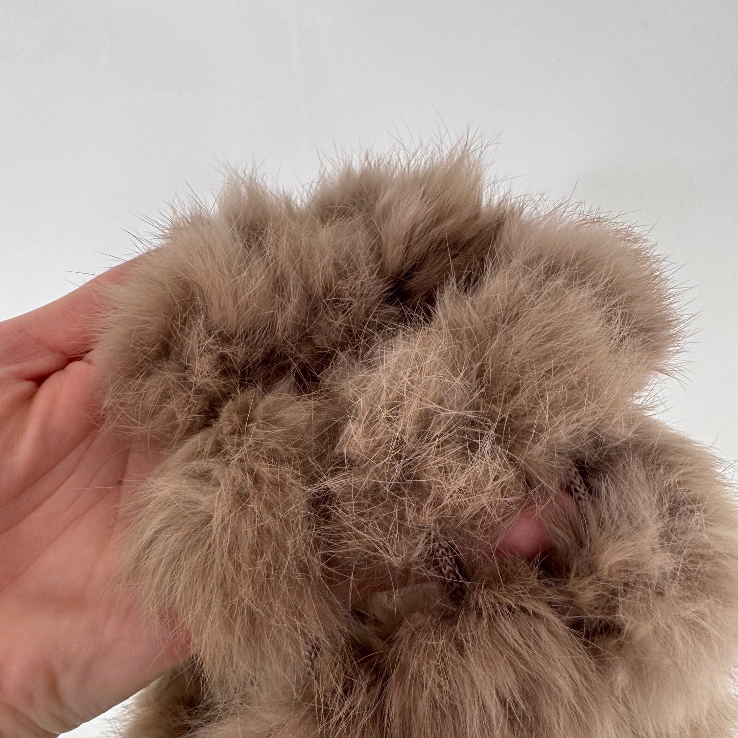 Y2K vintage genuine rabbit/ lapin scarf light brown pom pom