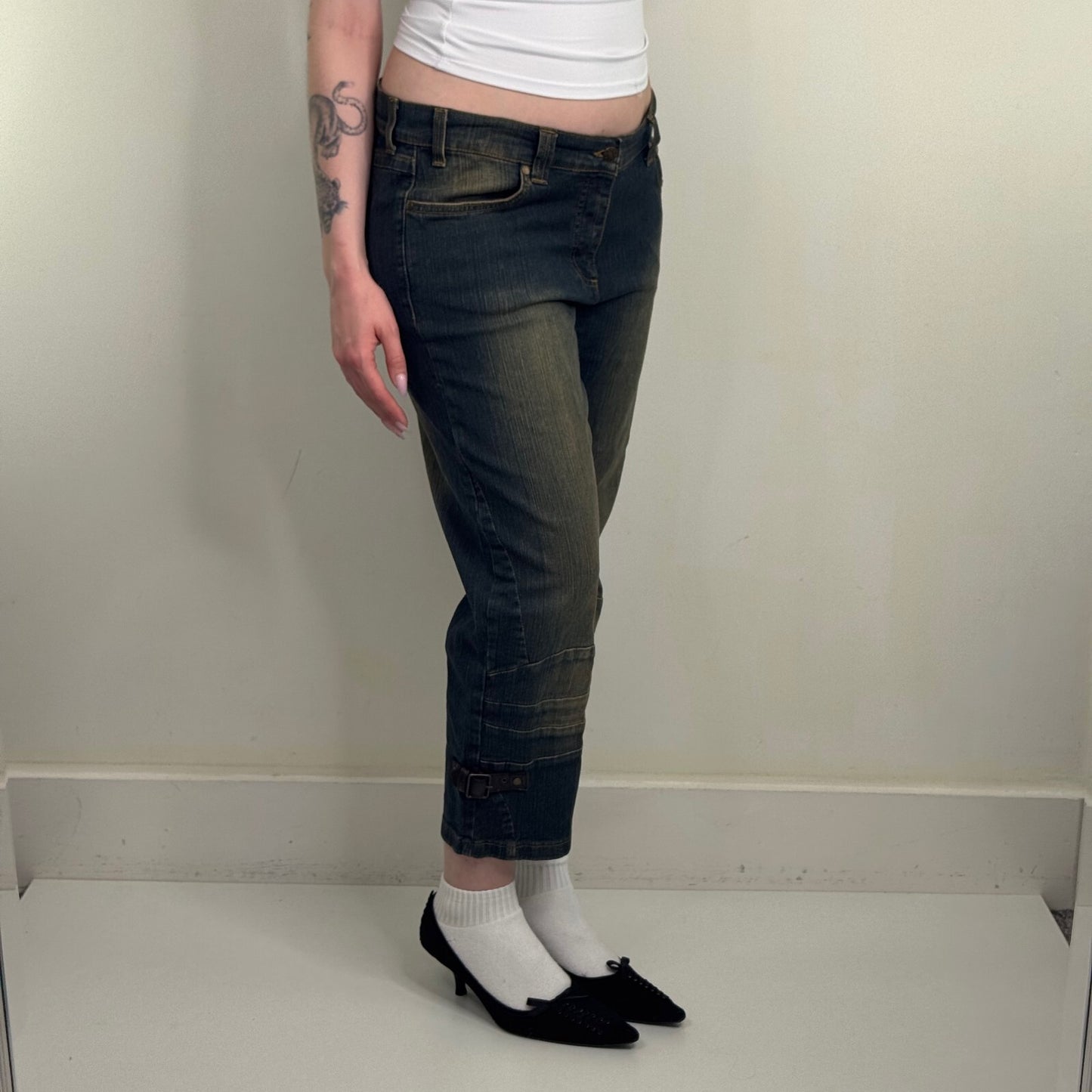 Y2K vintage capri jeans denim cropped faded dirty wash stretchy bootcut buckle